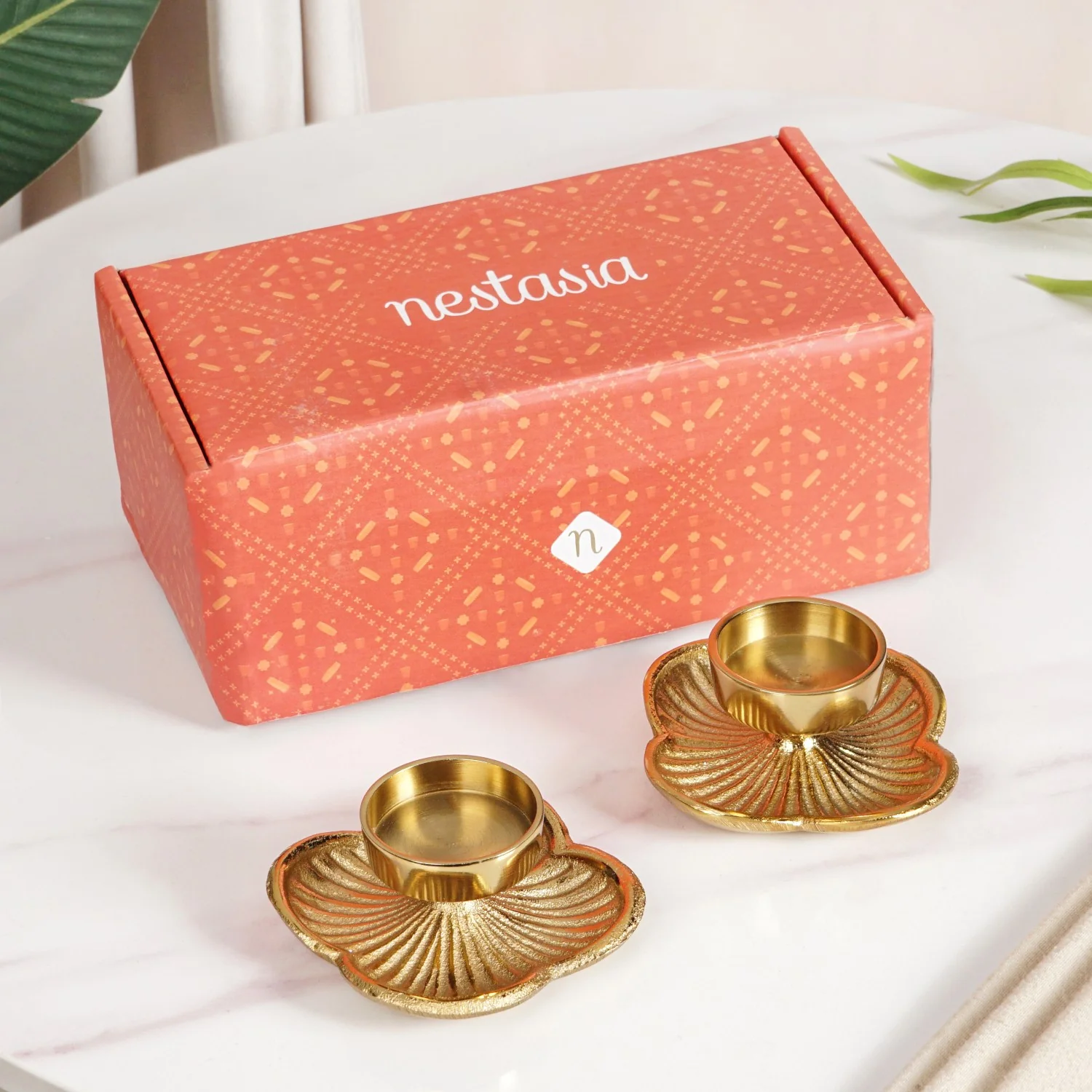 Petal Light Aluminium Tealight Candle Holder Set Of 2 In Festive Gift Box - Image 2