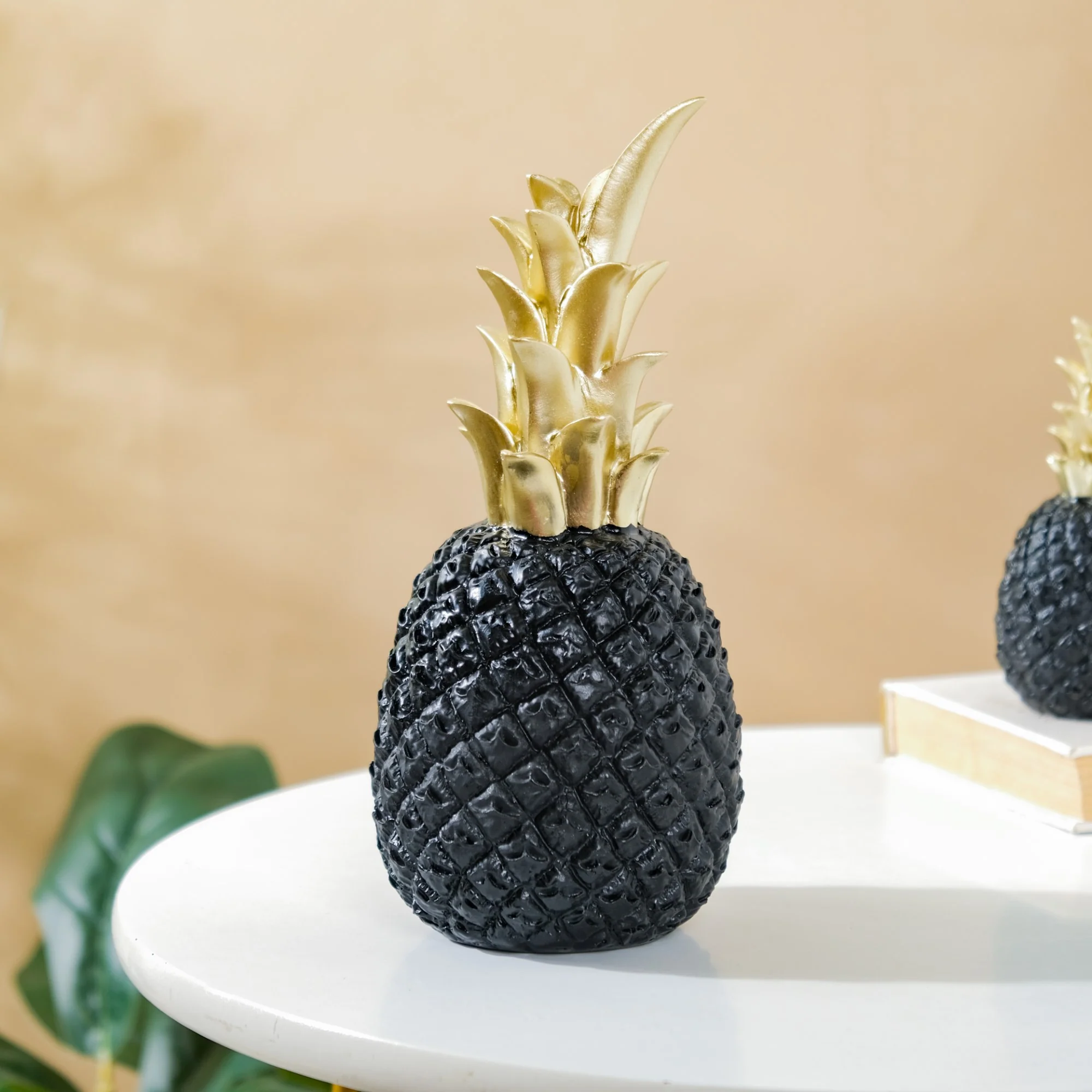 Pineapple Decor Black Large - Image 6