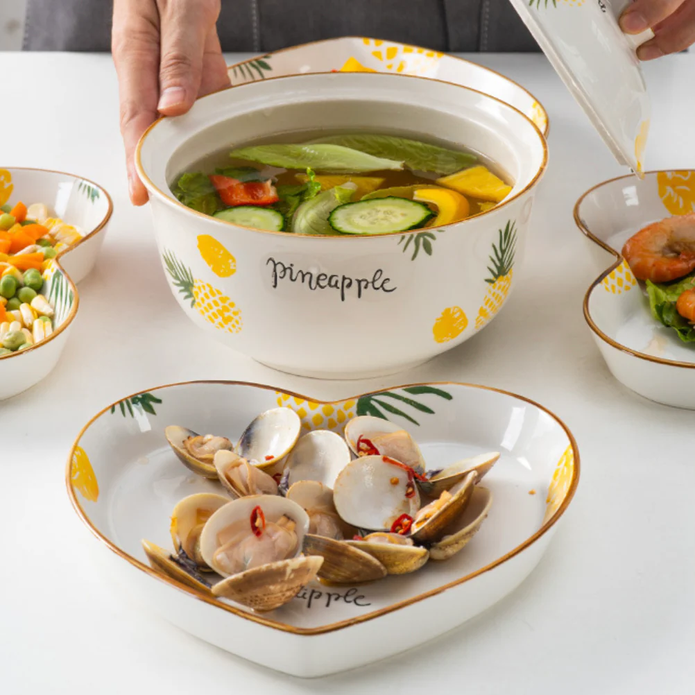 Pineapple Heart Plates and Pot For 4 - Image 4