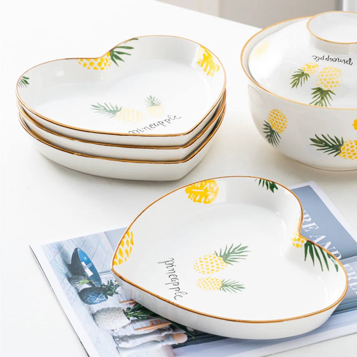 Pineapple Heart Plates and Pot For 4 - Image 5
