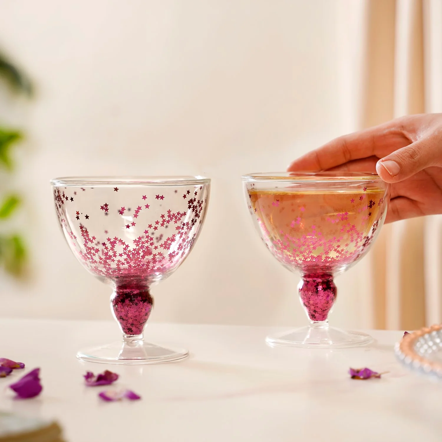 Pink Star Confetti Filled Double Wall Stem Glass Set Of 2 250ml - Image 3