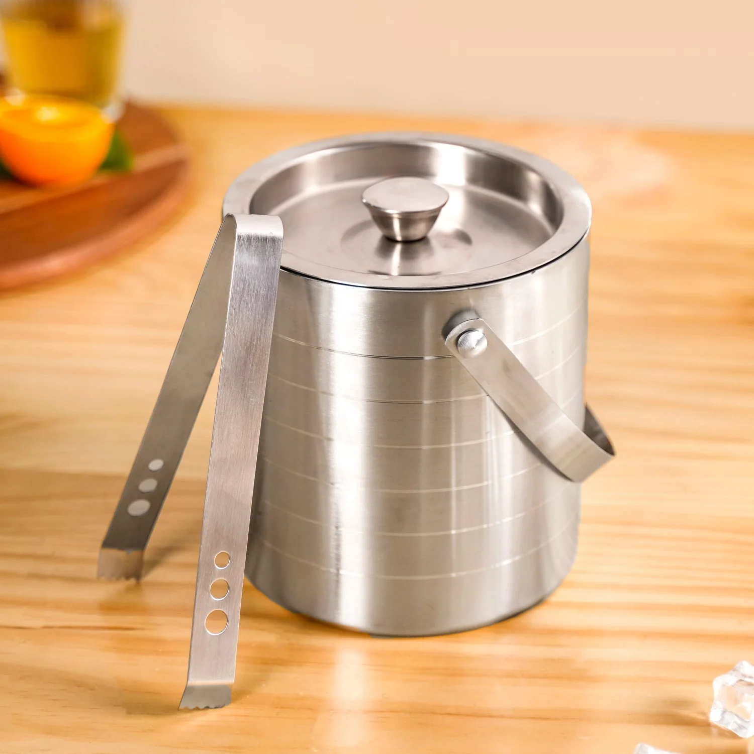 Pinstripe Stainless Steel Ice Bucket With Tongs 2000ml - Image 8