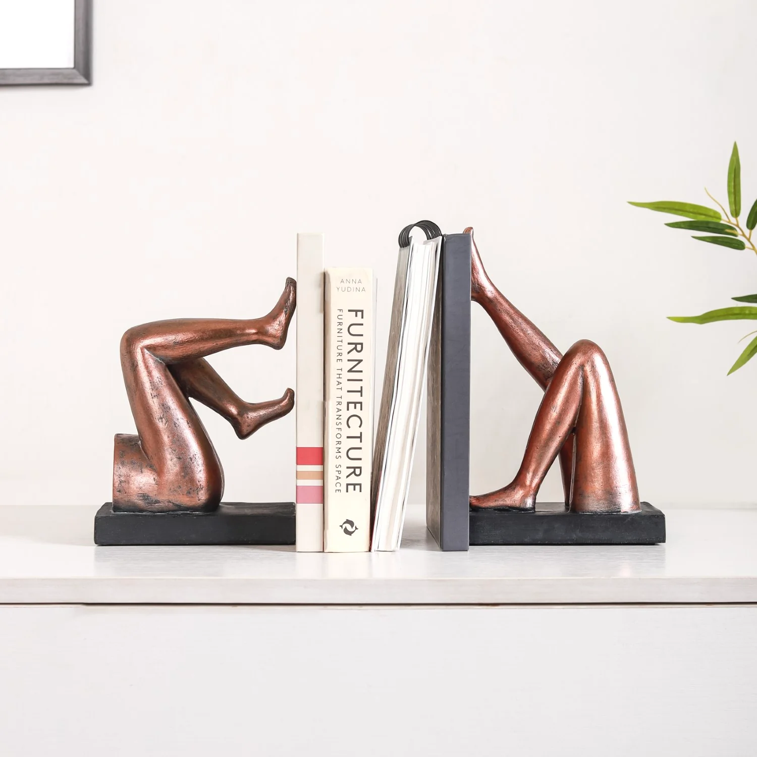 Pop Culture Retro Upturned Legs Bookends