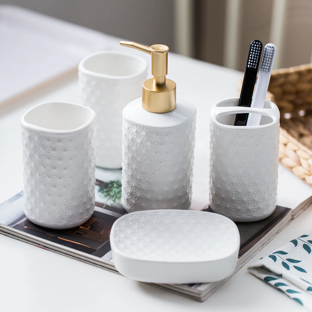 Porcelain White Bath Set - Image 3