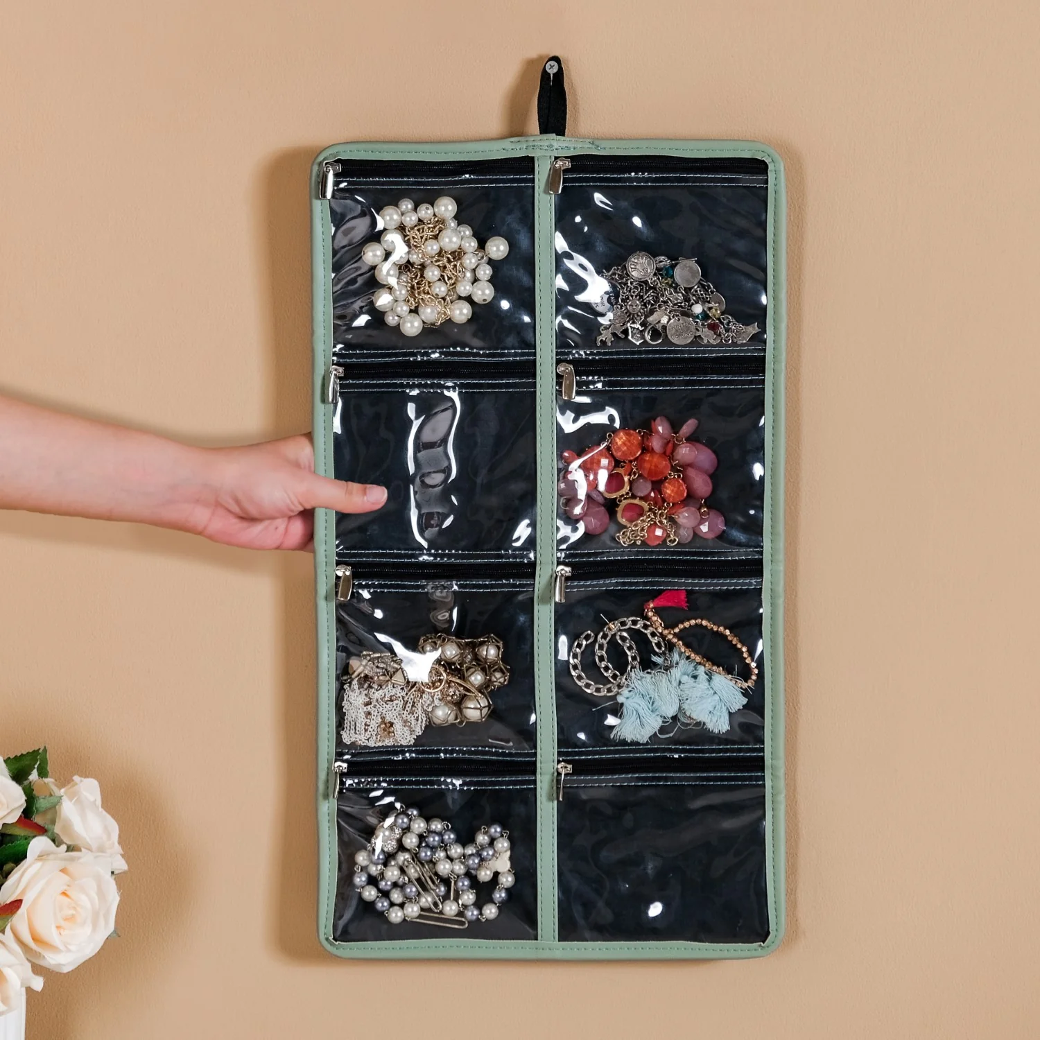 Portable Green Jewellery Organizer - Image 4