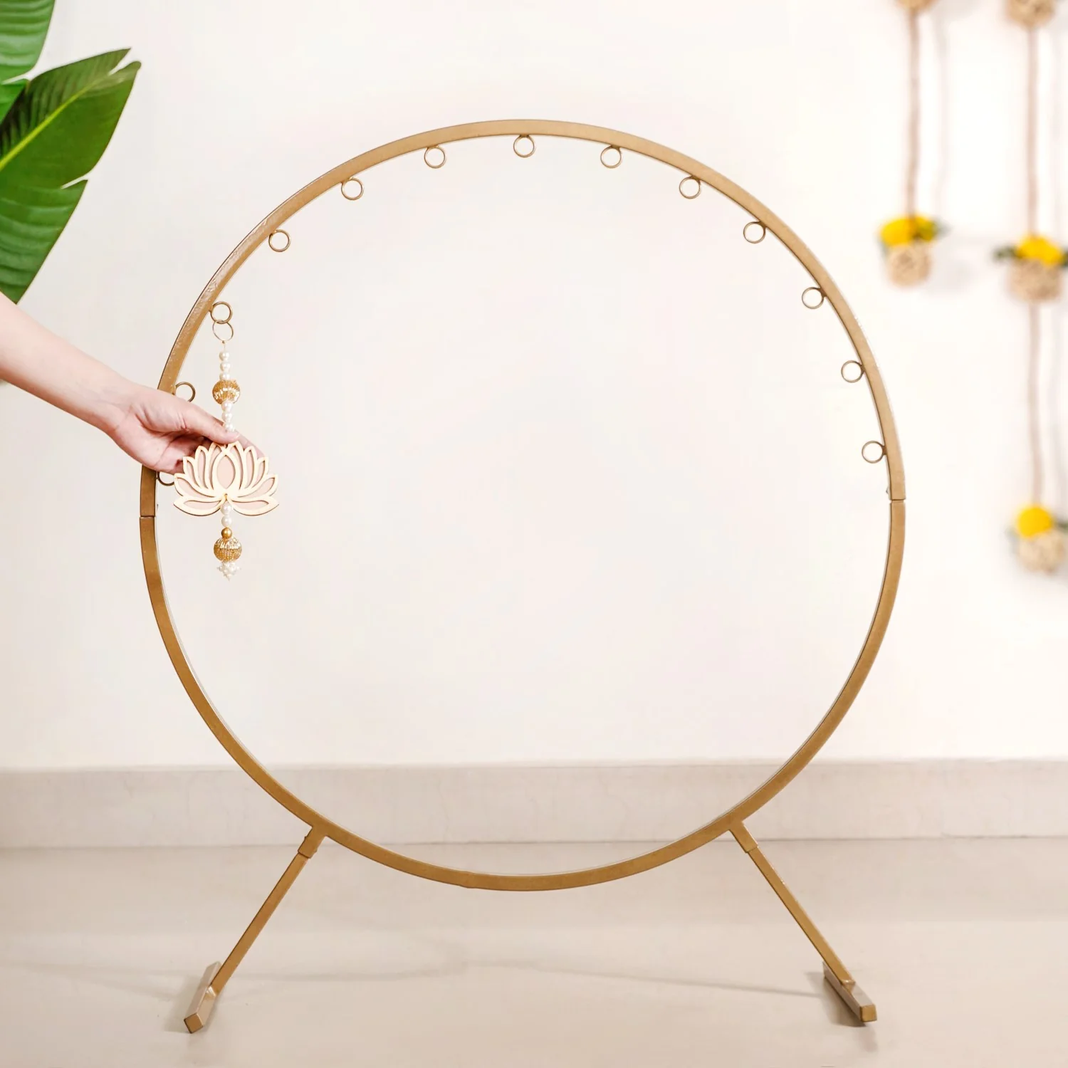 Puja Decoration Circular Metal Frame 39 Inch - Image 3
