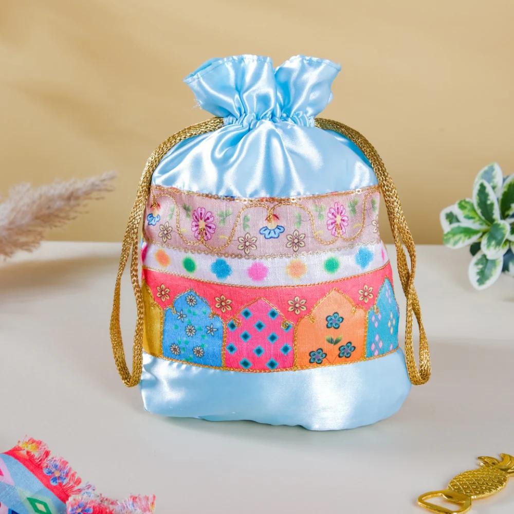 Punjabi Wedding Gift Hamper Set Of 7 - Image 5