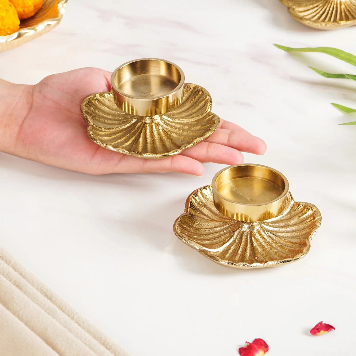 Radiant Bloom Aluminium Tealight Holder Set Of 2 In Festive Gift Box - Image 3
