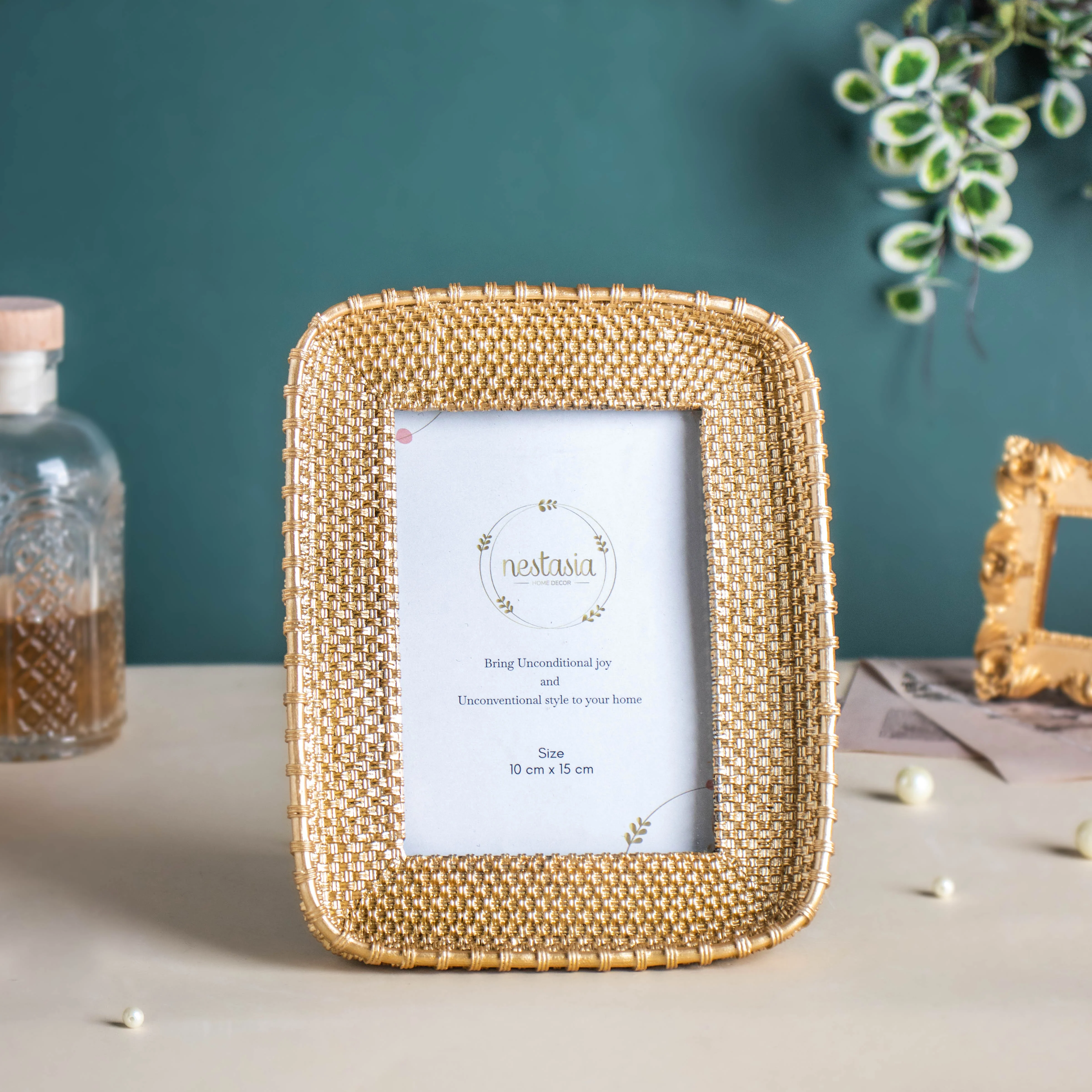 Rectangle Gold Photo Frame - Image 5