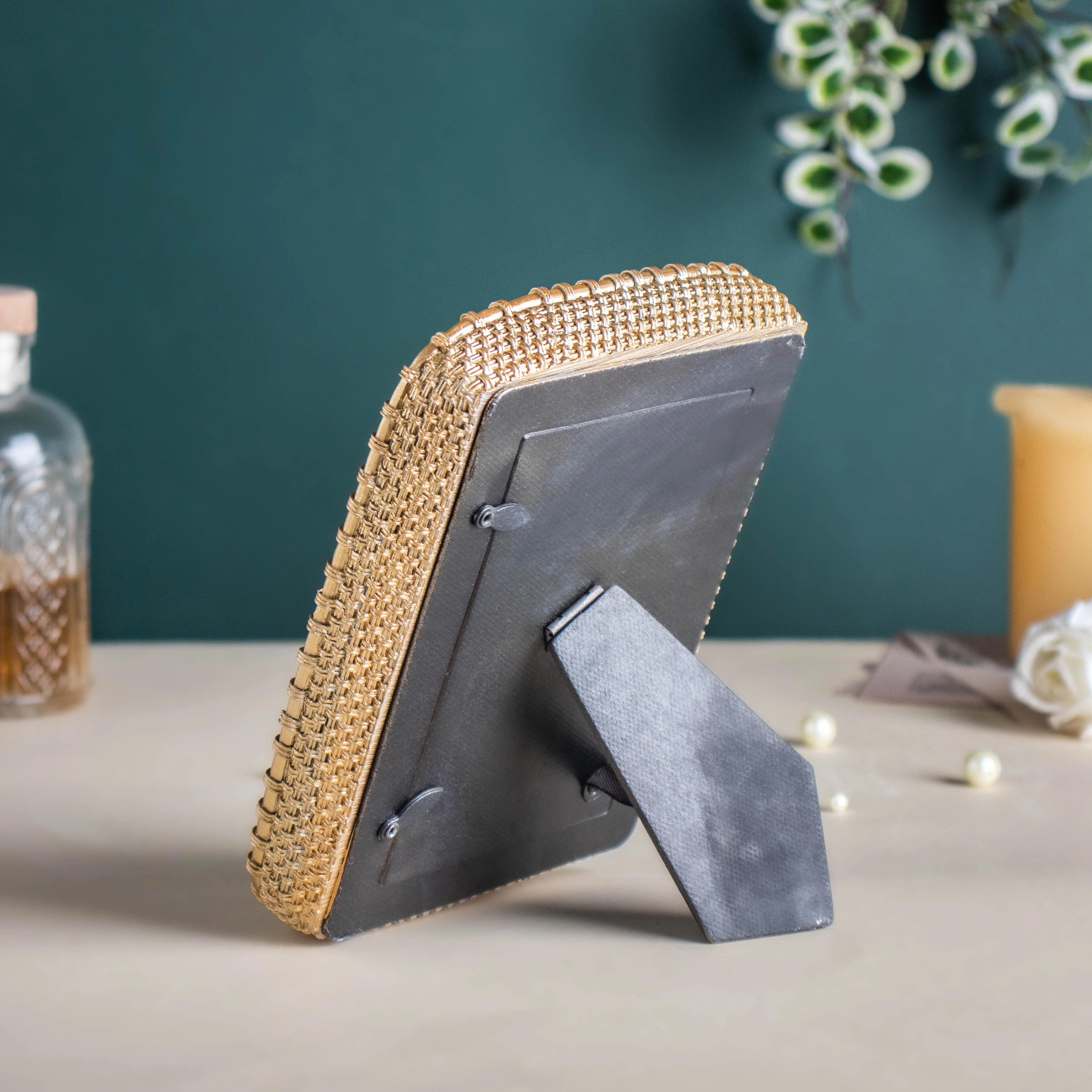 Rectangle Gold Photo Frame - Image 6