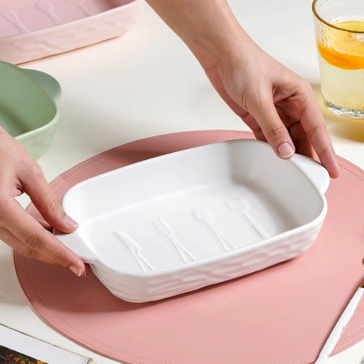 Rectangular Ceramic Baking Dish With Handle White 650 ml - Image 11