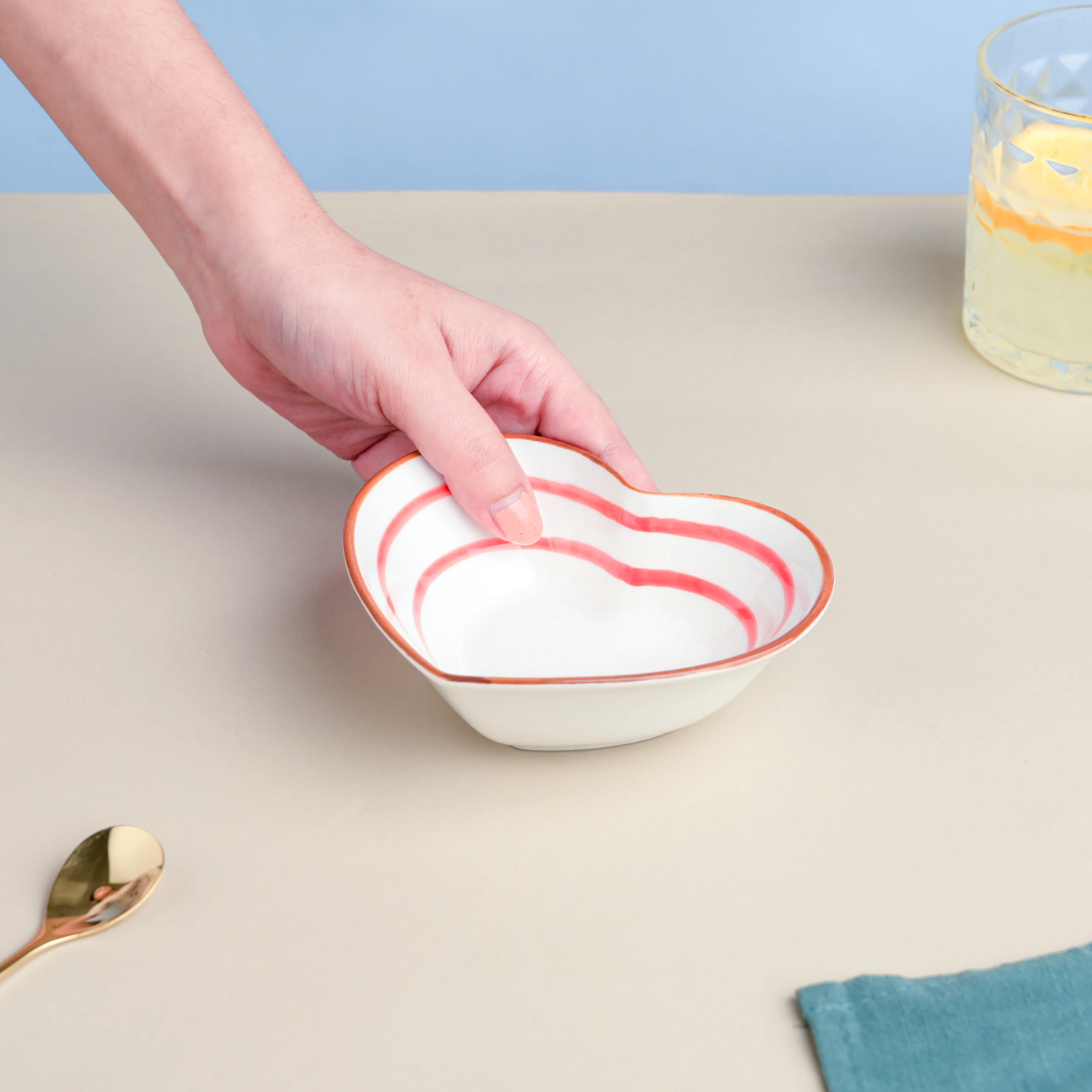 Red Illusion Heart Snack Bowl - Image 2
