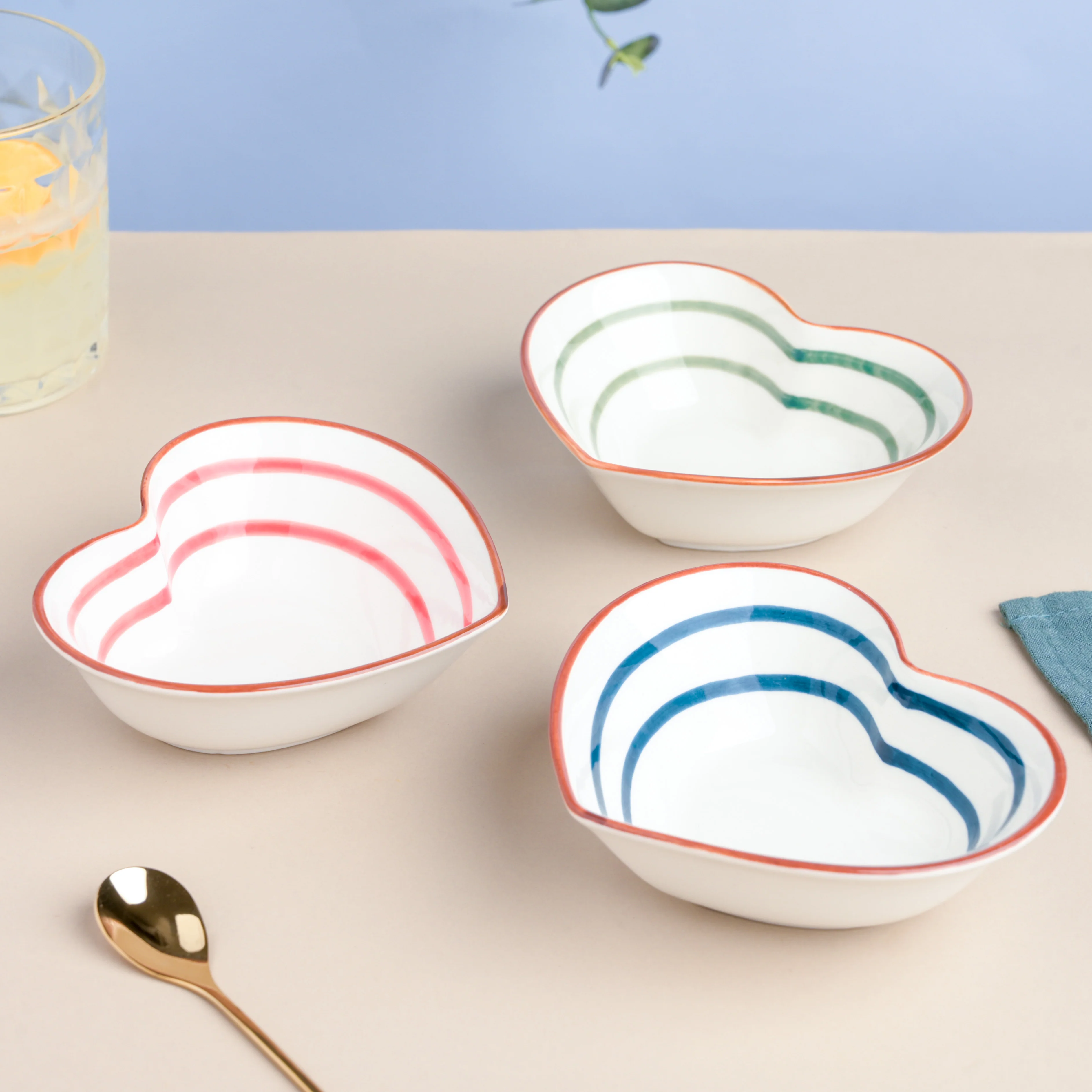 Red Illusion Heart Snack Bowl - Image 7