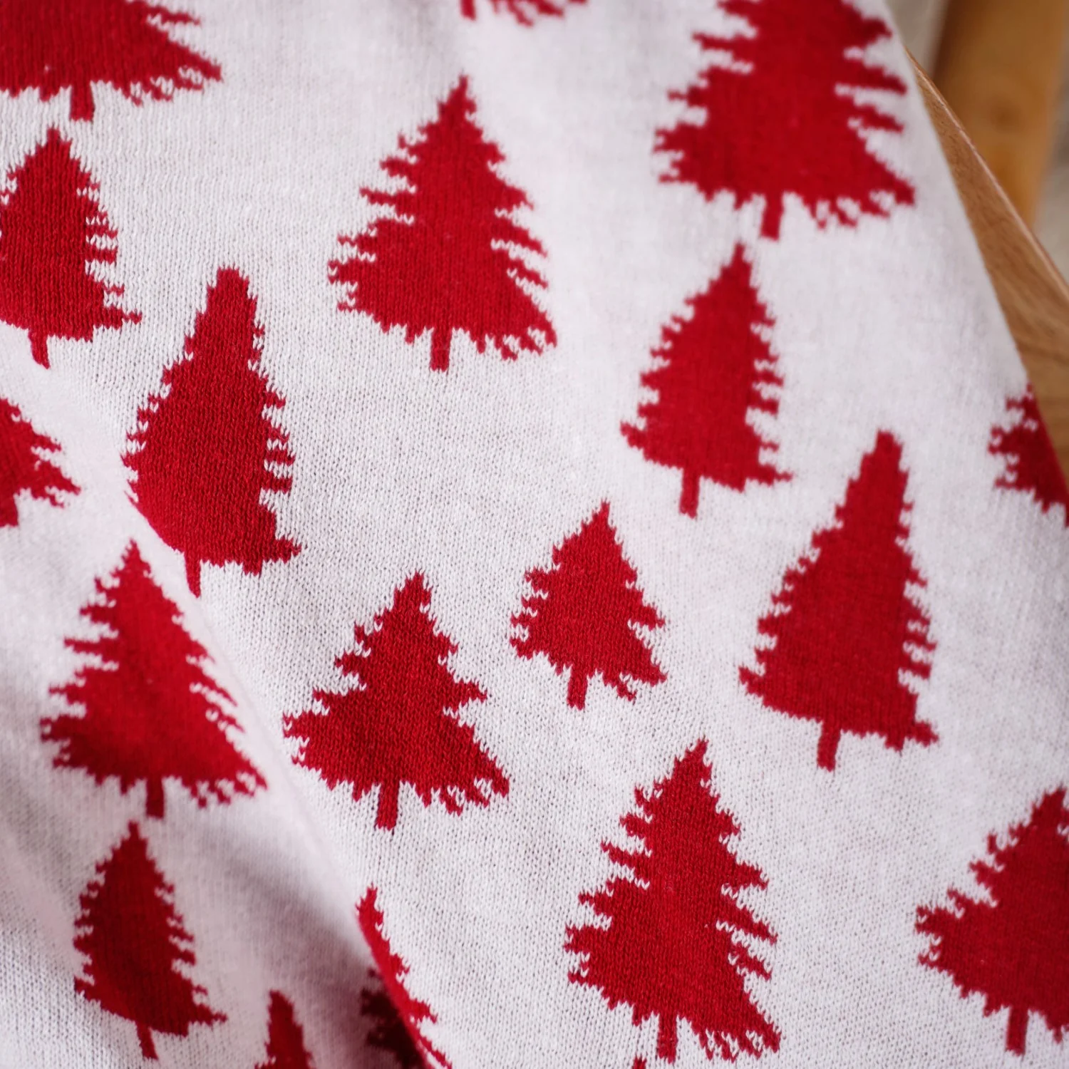Reversible Style Christmas Tree Throw Blanket Red - Image 3