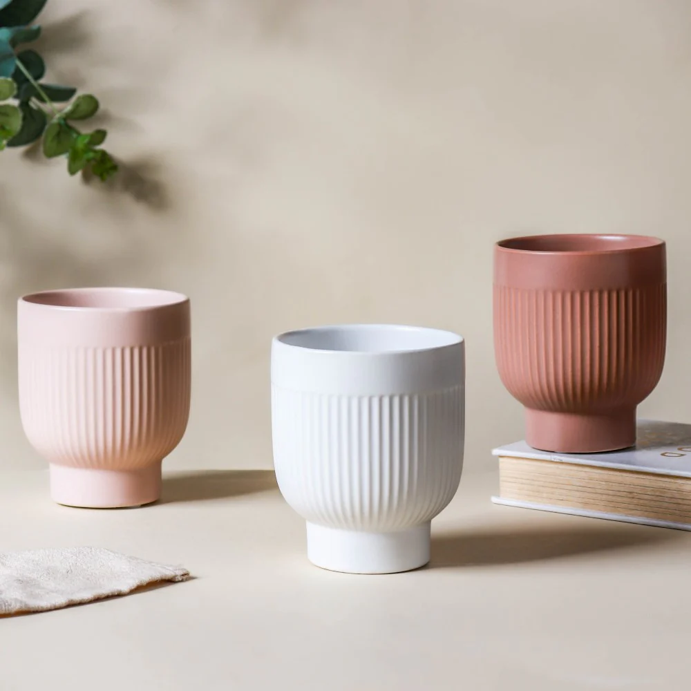 Ribbed Ceramic Vase - Image 5