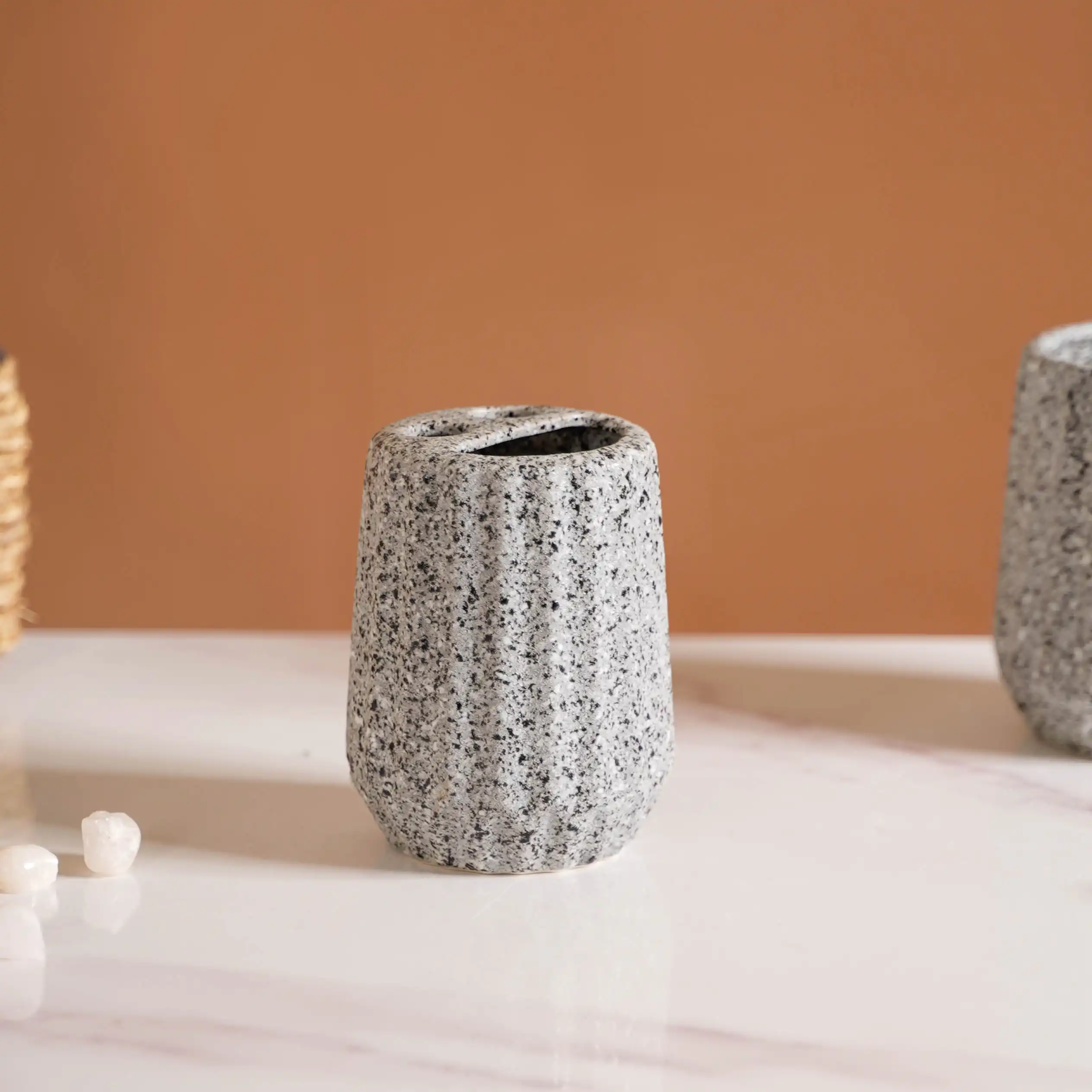 Ribbed Contemporary Bath Set Of 3 - Image 15