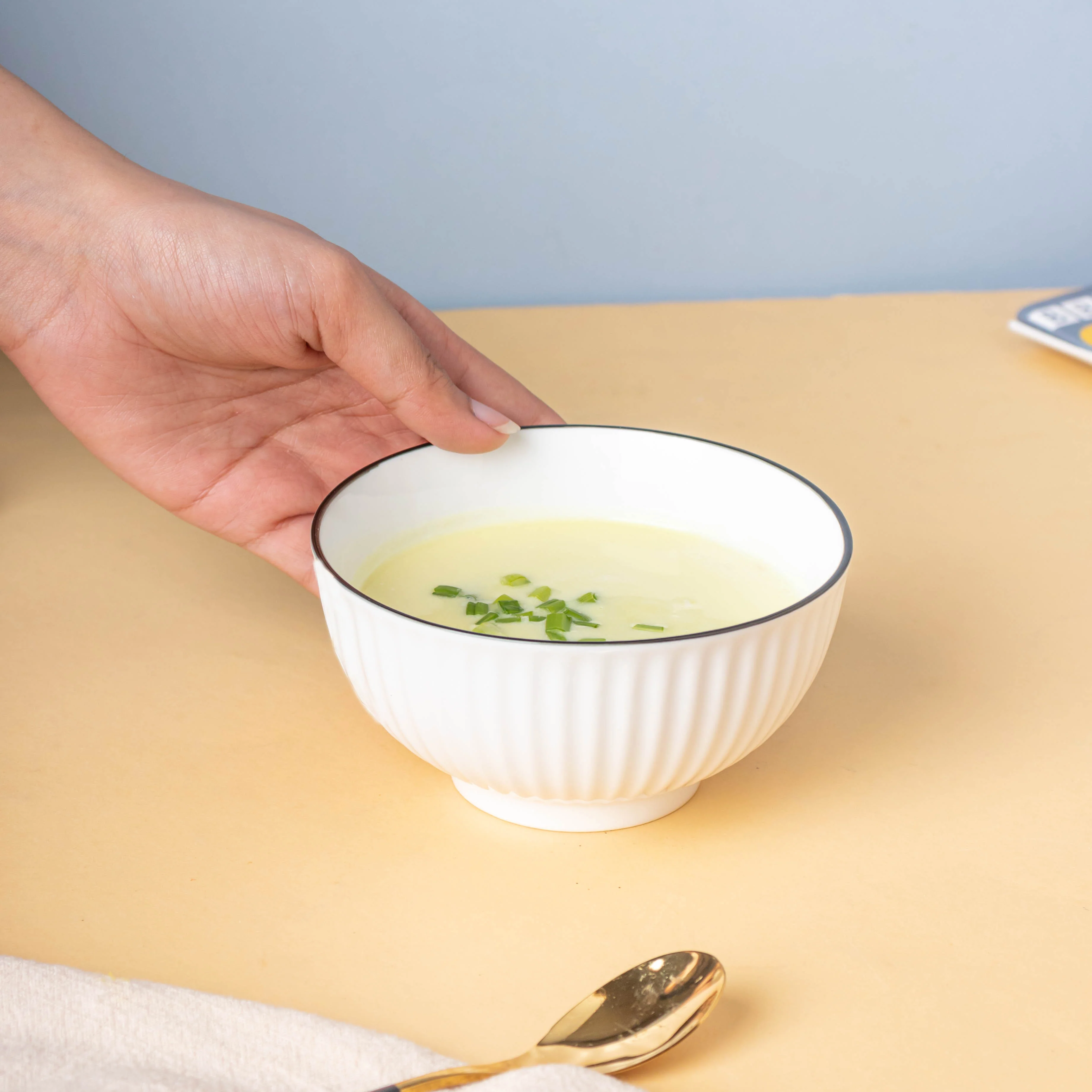 Ribbed Side Bowl 250 ml - Image 4