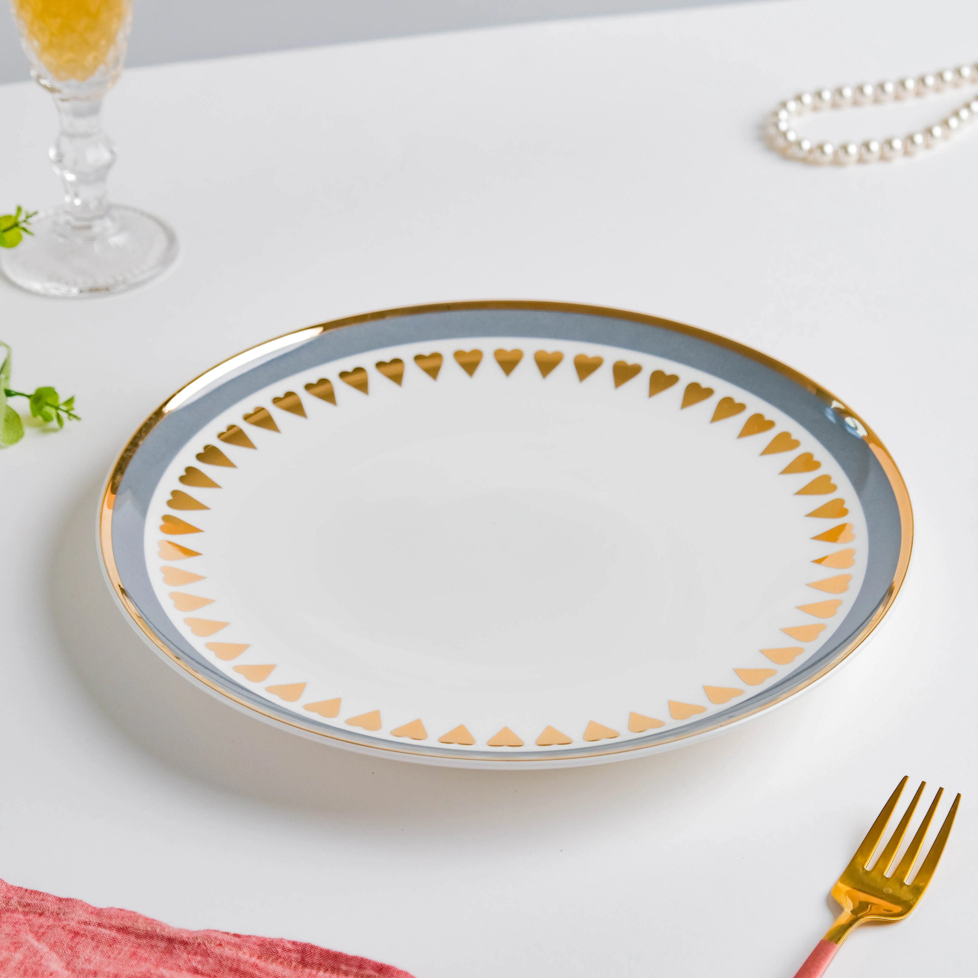 Ring Of Hearts Grey Gold Dinner Plate 11 inch - Image 4