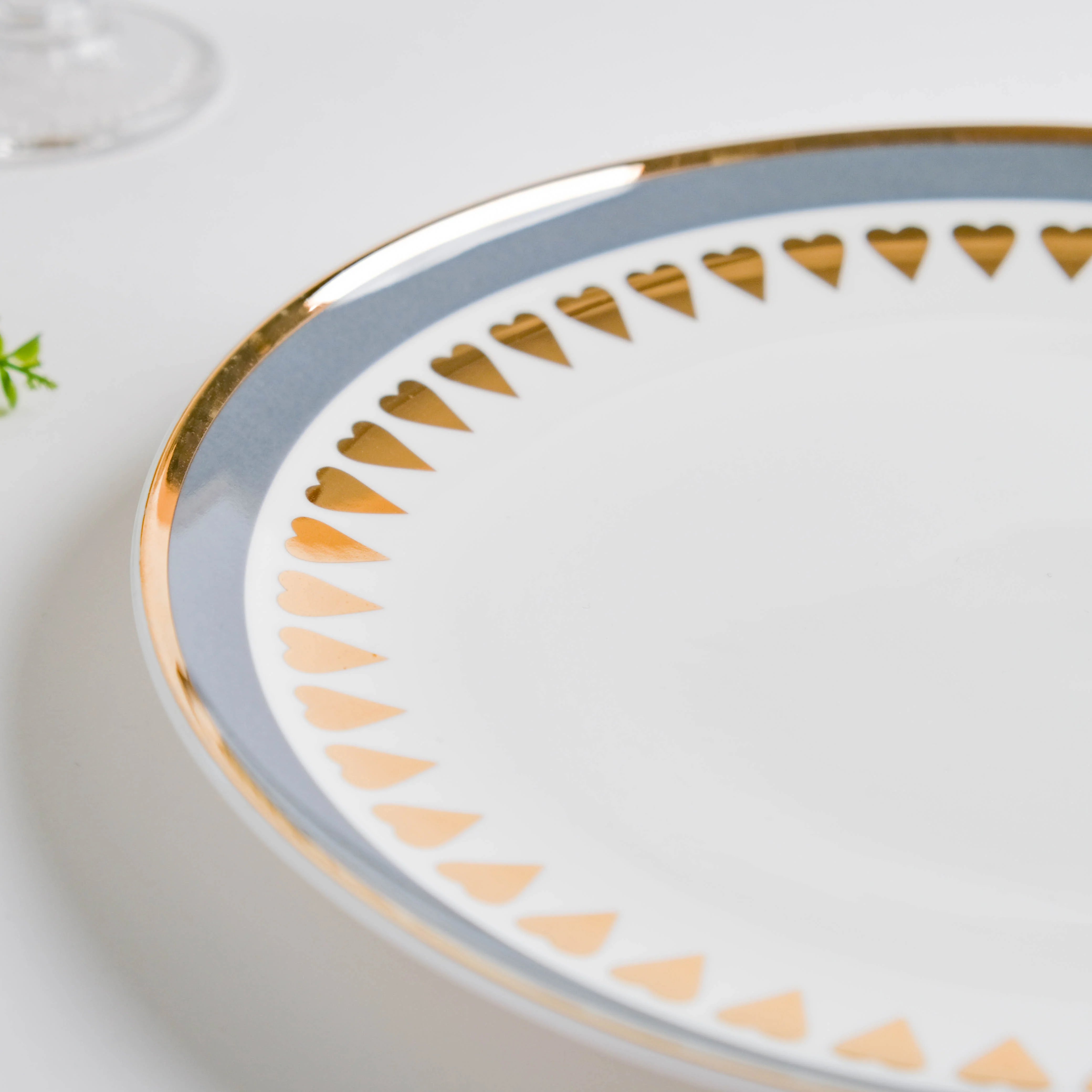 Ring Of Hearts Grey Gold Dinner Plate 11 inch - Image 5
