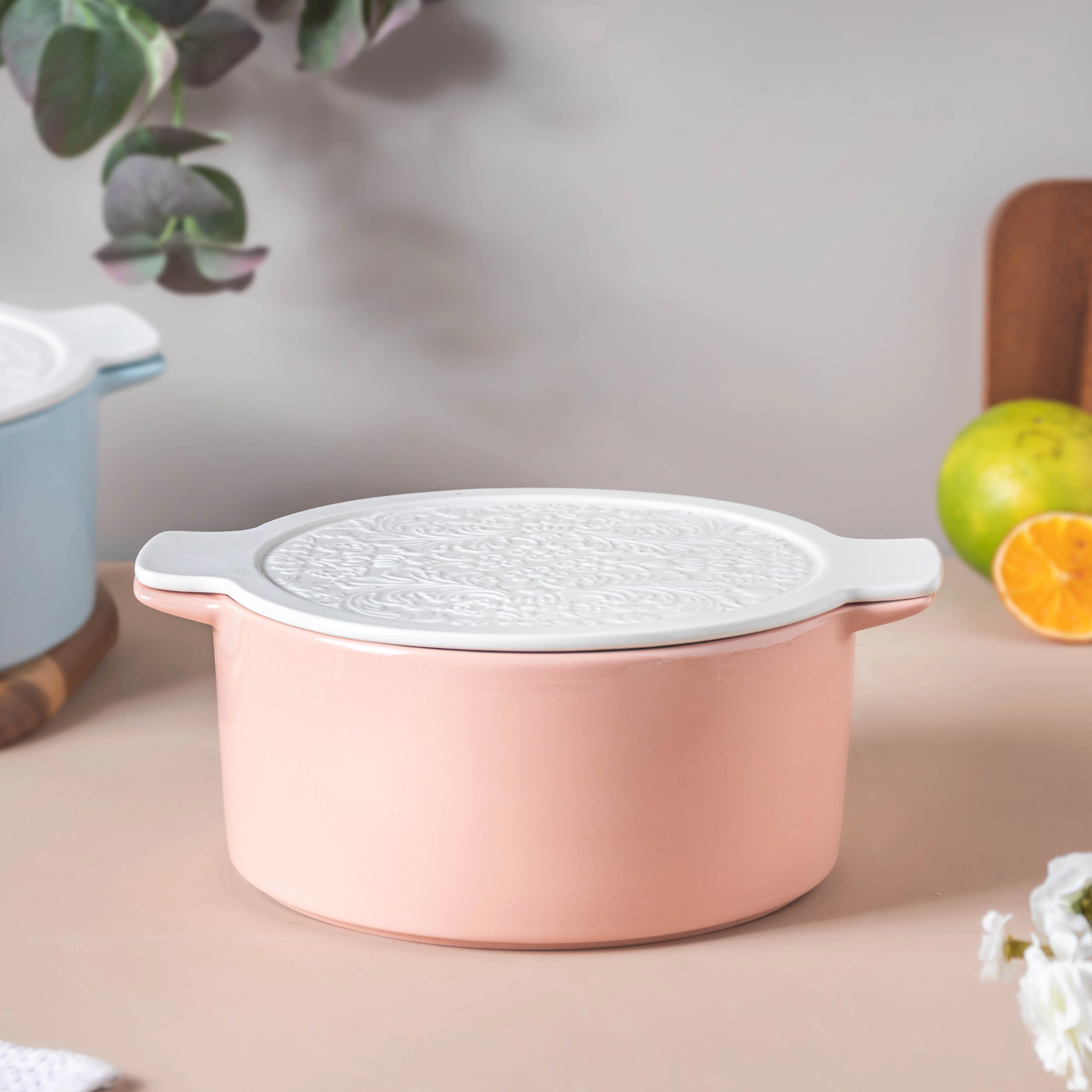 Riona Ceramic Serving Pot Pink With Floral Lid - Image 3