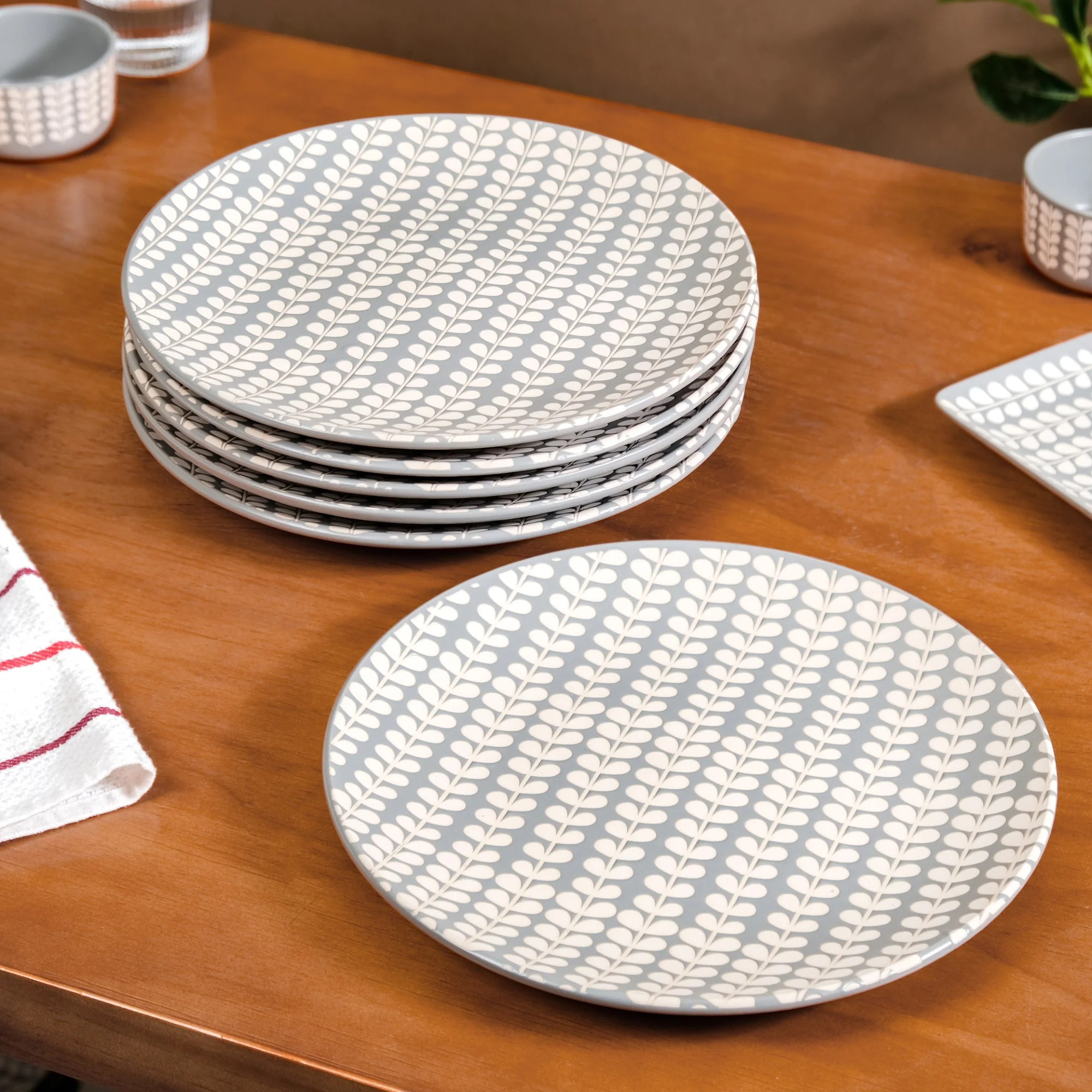 Robinia Ceramic Dinner Plates Set of 6 11 Inch - Image 2