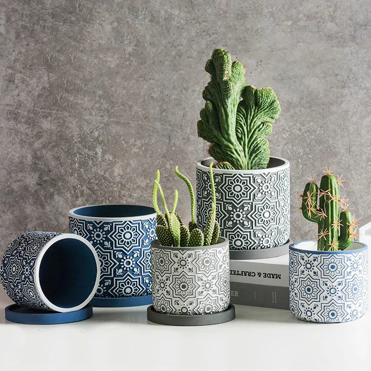 Round Geometric Floral Pot With Plate - Image 6