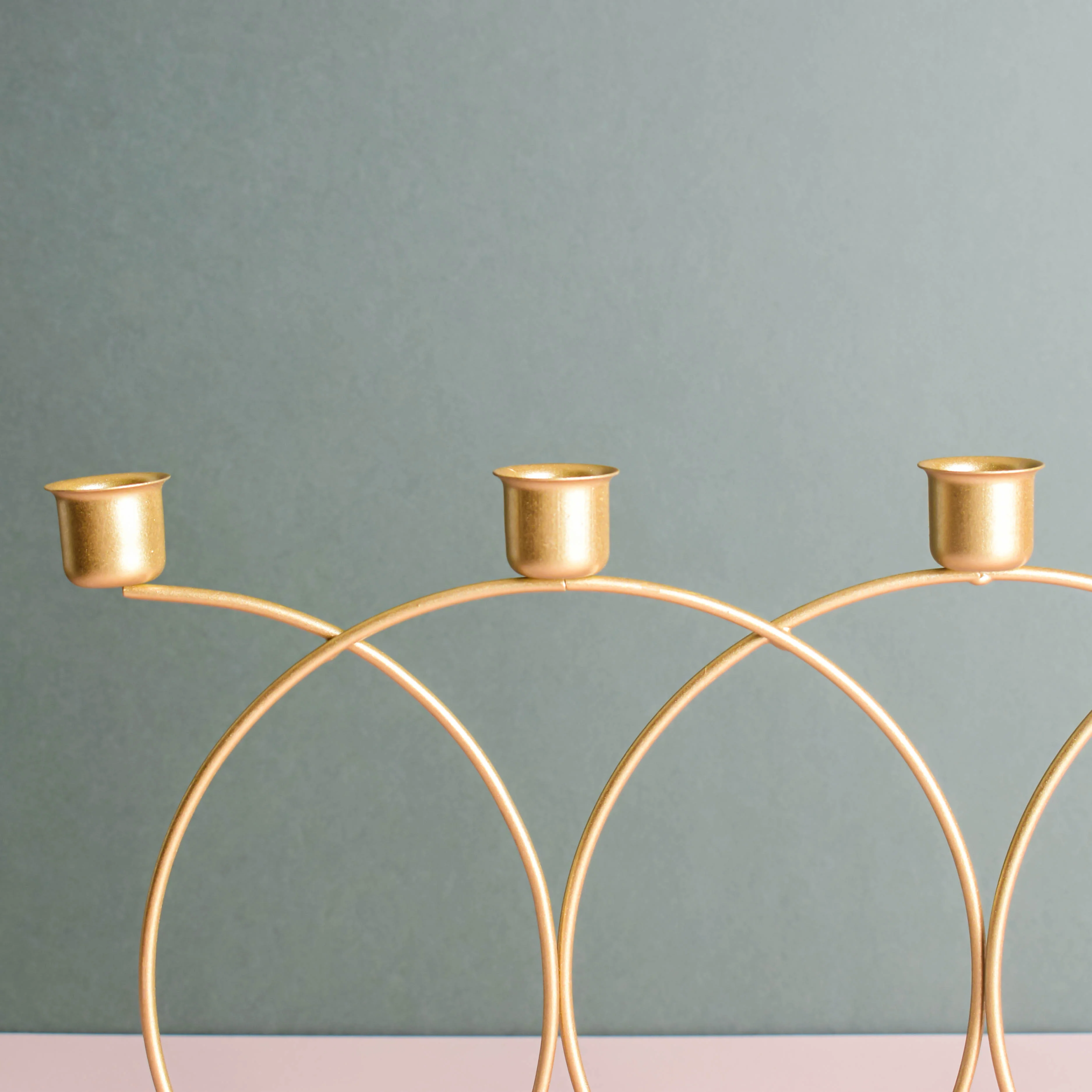 Round Modern Candle Stand - Image 4