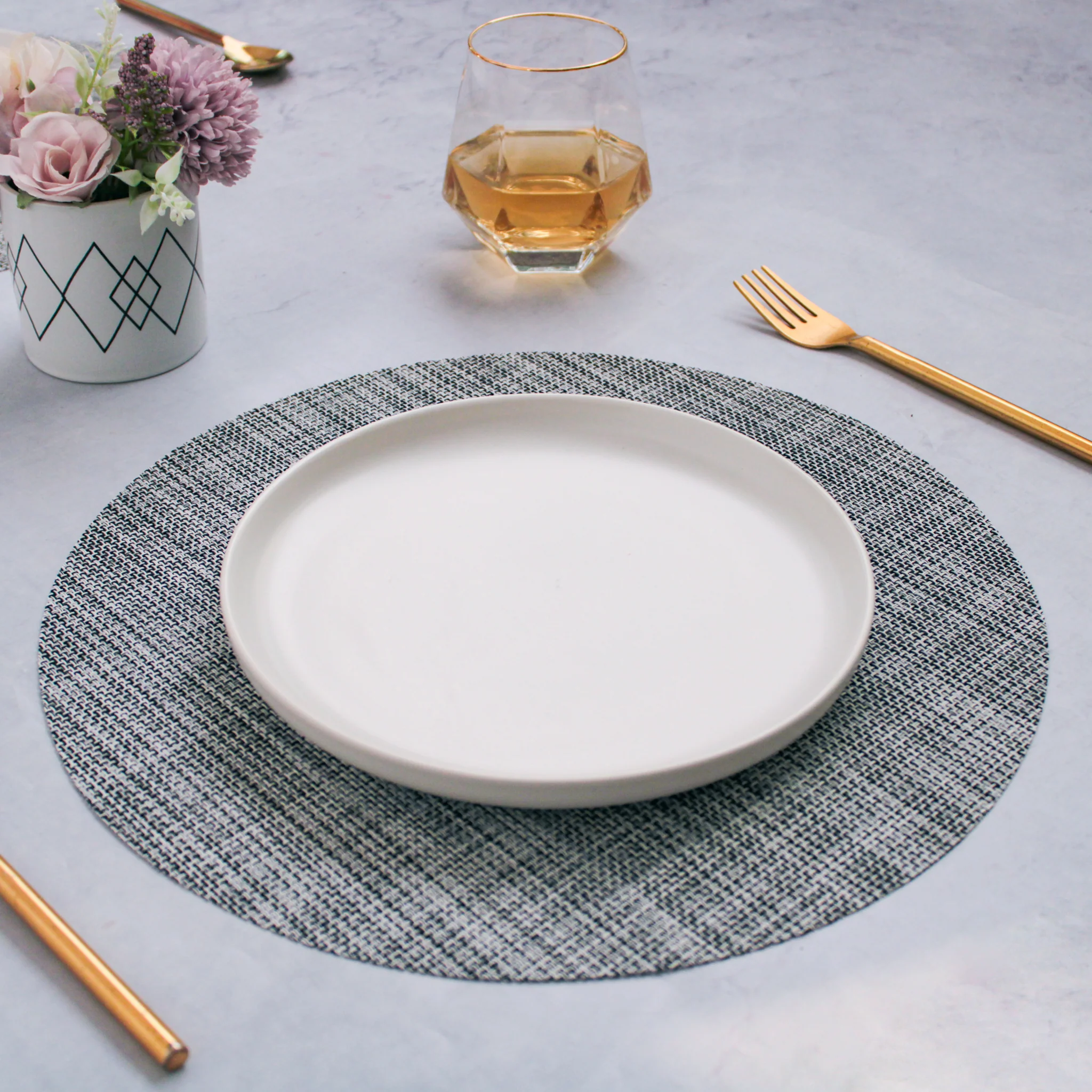 Round Placemat Grey Set of 4 - Image 6