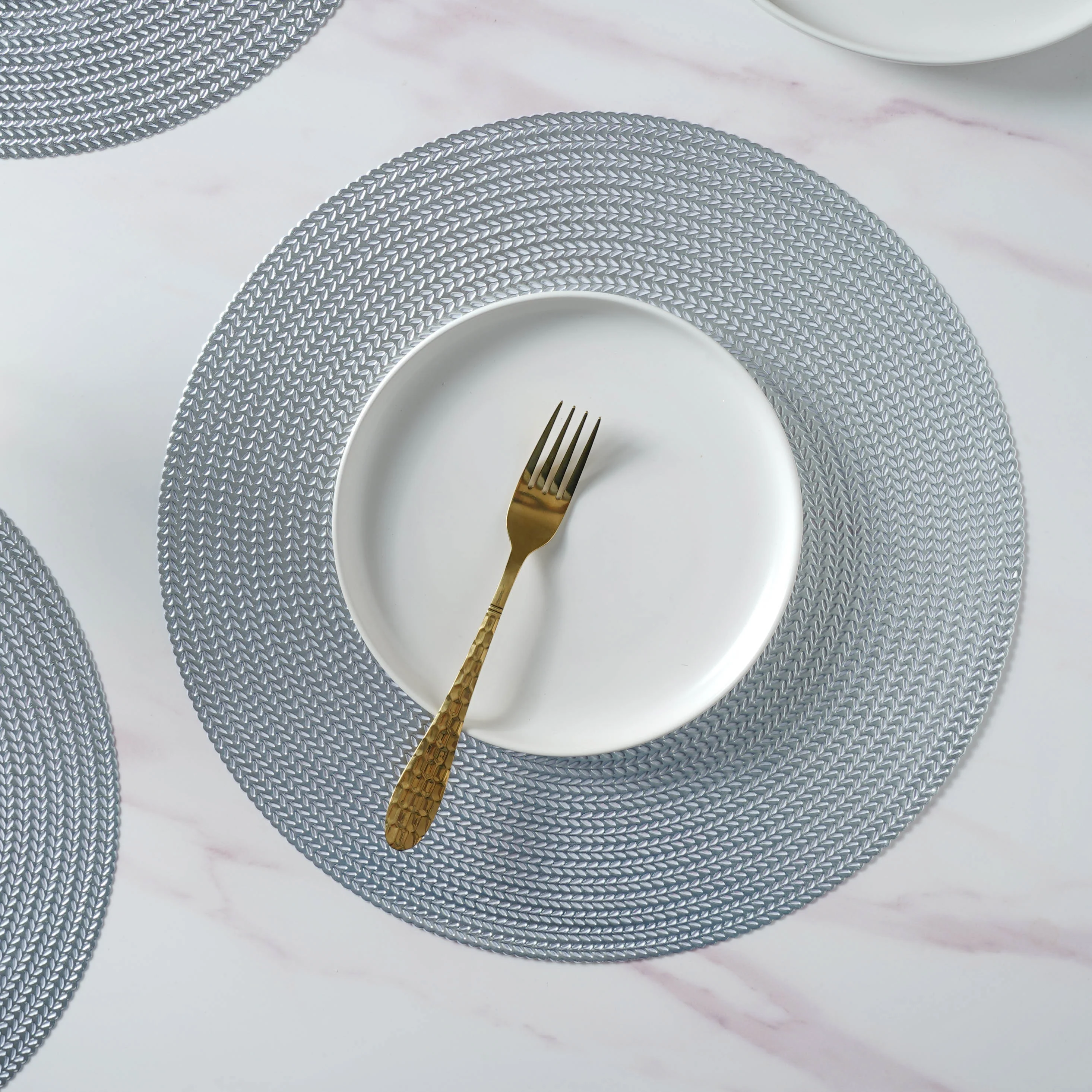 Round Silver Placemat Set of 6 - Image 3