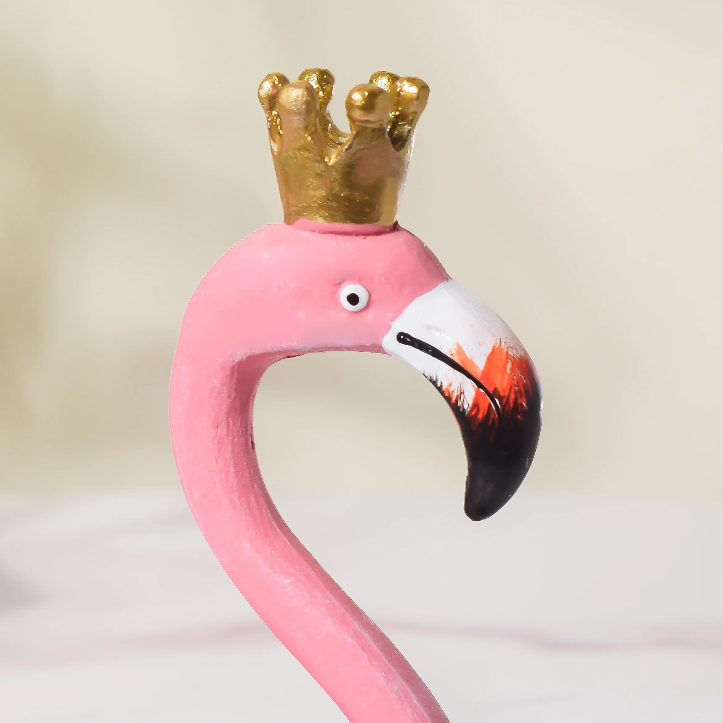 Royal Flamingo Decor - Image 3