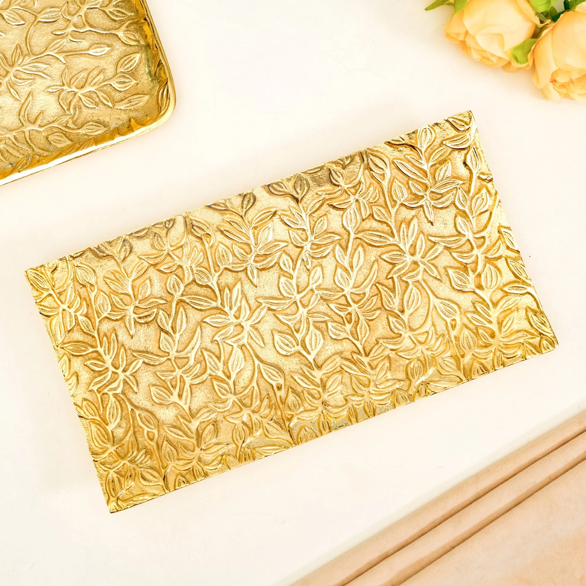 Royalcore Embossed Decorative Tray - Image 6