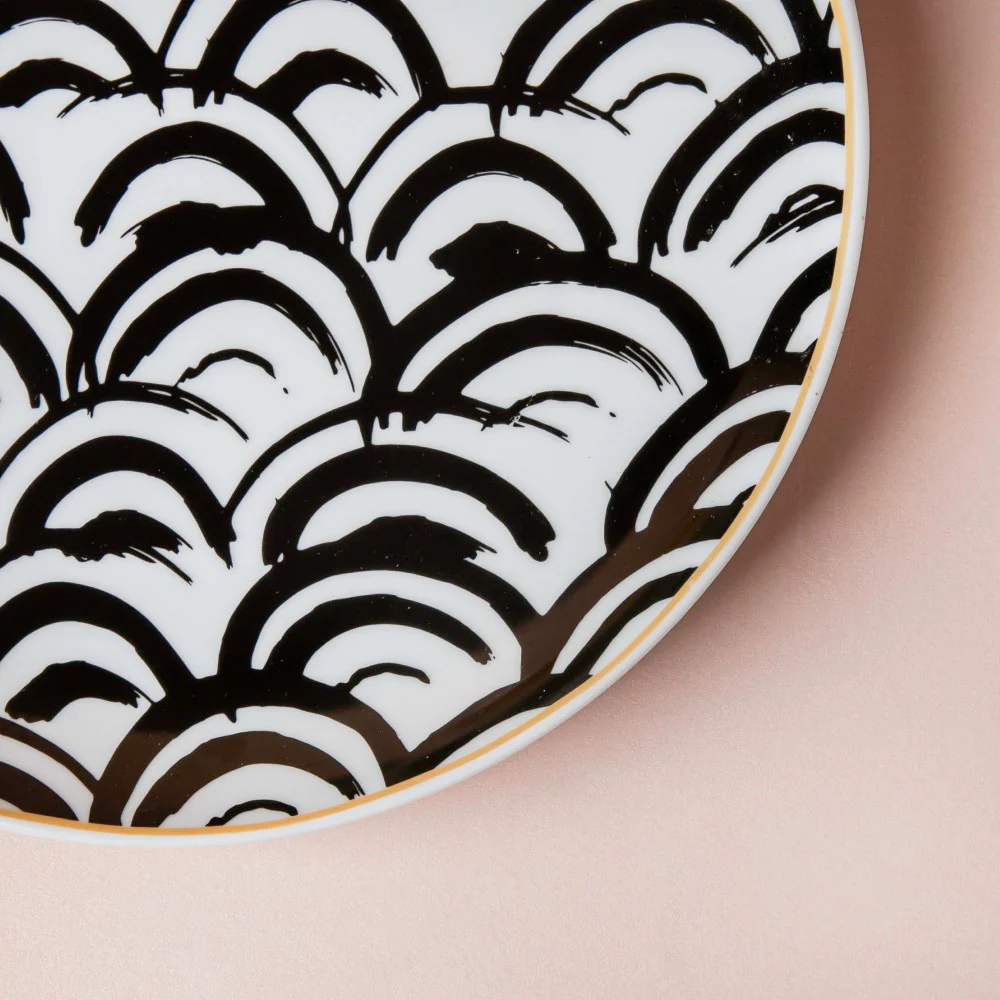 Scallop Artistic Dinner Plate Black White 10 Inch - Image 5