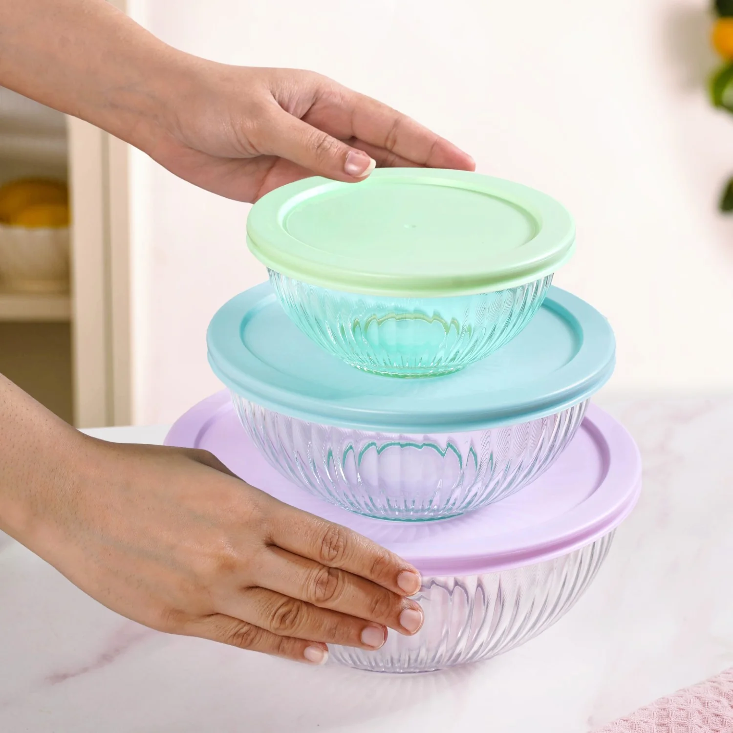 Sealpro Fluted Glass Mixing Bowls With Lids Set Of 3 S 500ml M 1000ml L 2000ml - Image 3