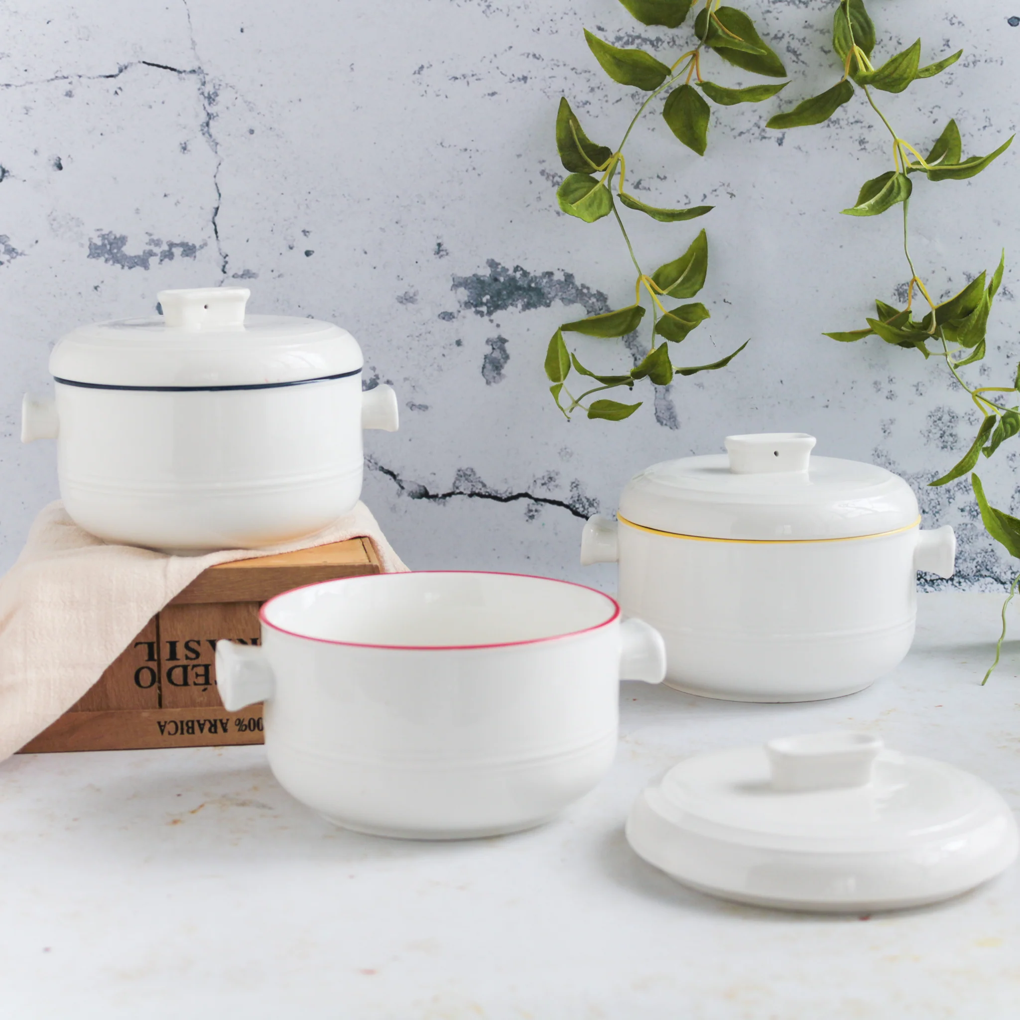 Serving Pot With Lid - Image 3