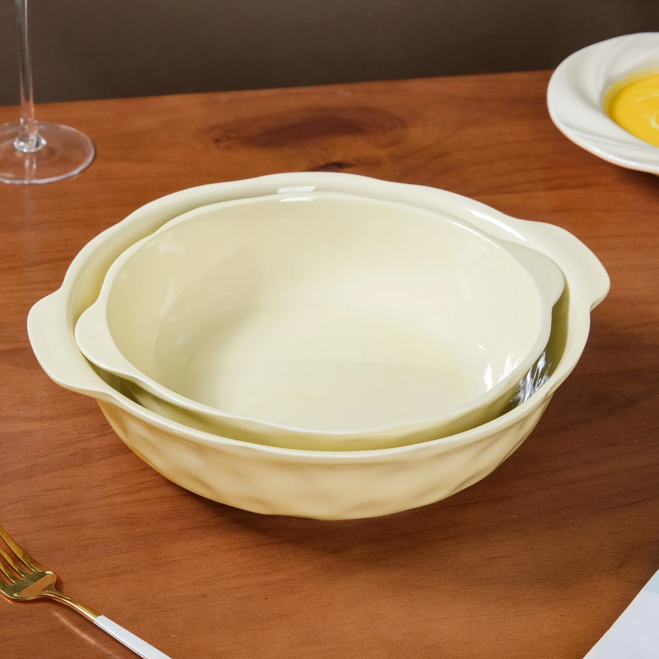 Set Of 2 Baking Bowls With Handle - Image 6