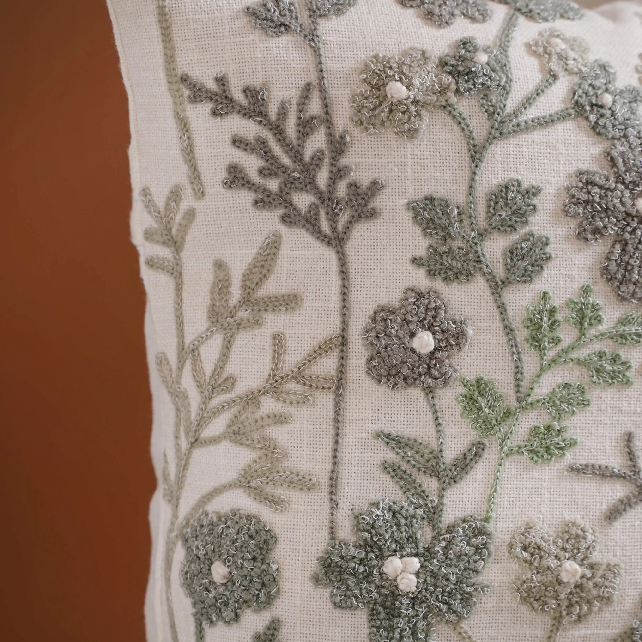 Set Of 2 Cotton Cushion Cover With Floral Embroidery - Image 12