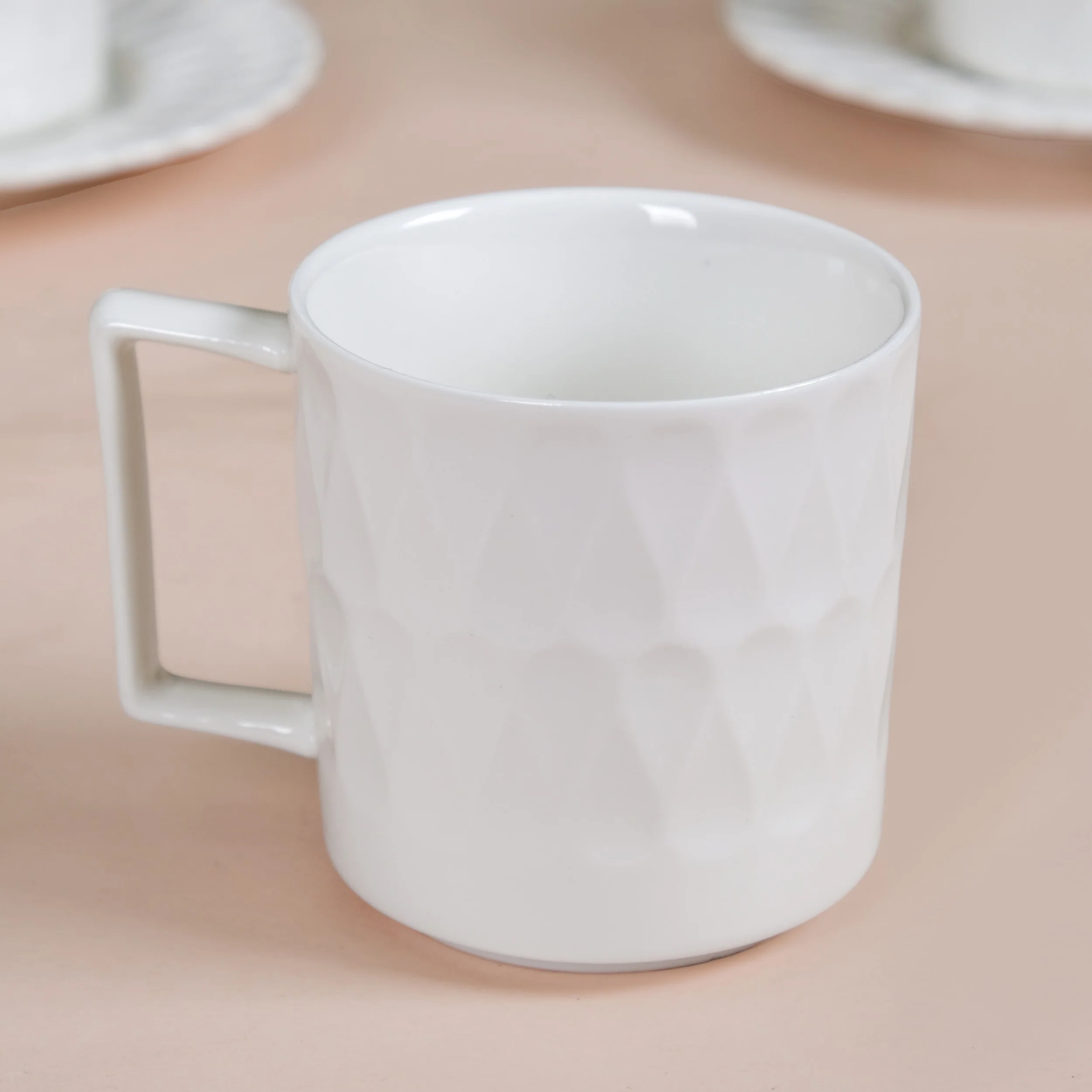 Set Of 4 Chic Teacups With Tea Kettle And Serving Tray - Image 7