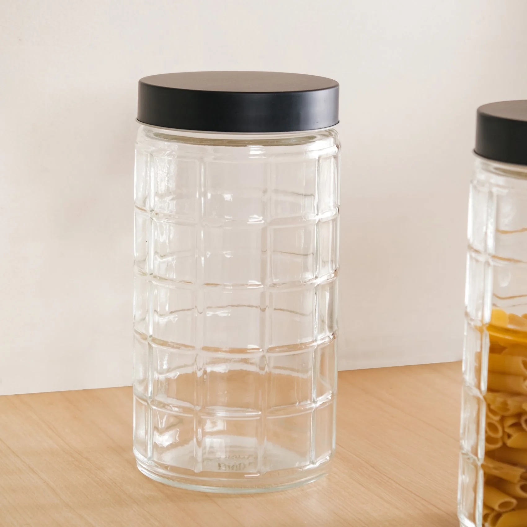 Set Of 4 Tall Glass Jars With Lid 1900ml - Image 10