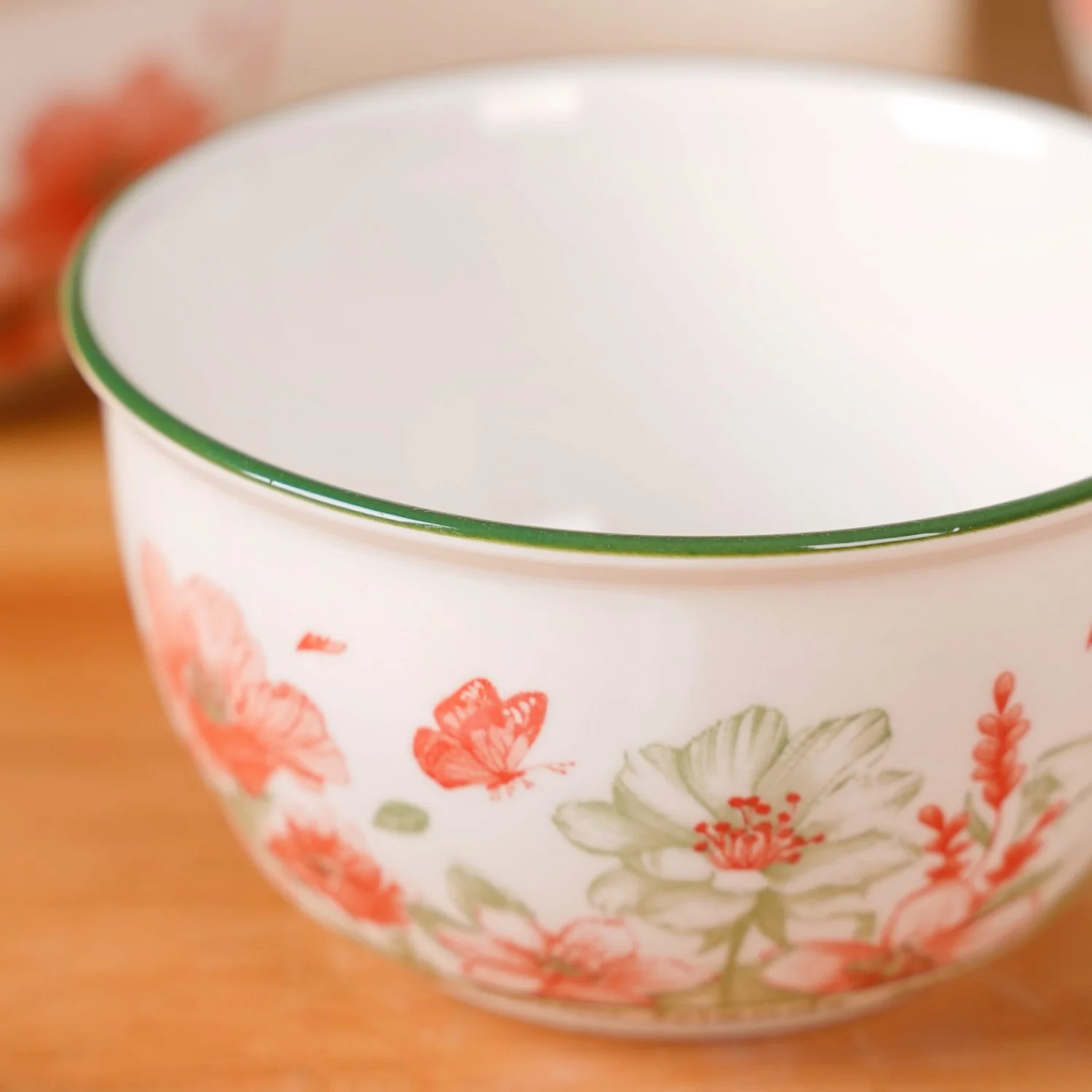 Set Of 4 Verona Soup Bowls With Spoons 400ml - Image 8