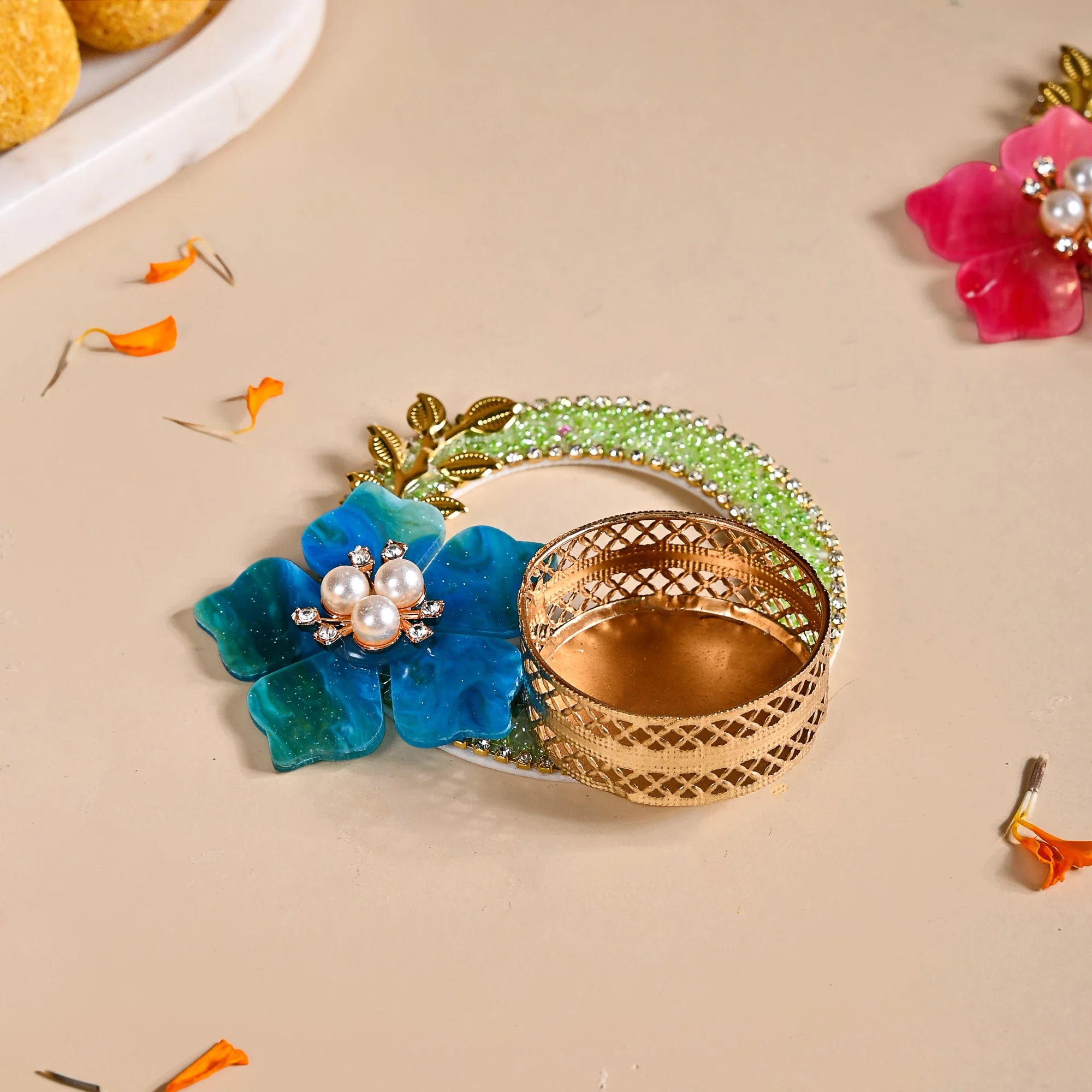 Set Of 6 Floral Ring Tea Light Holders - Image 7