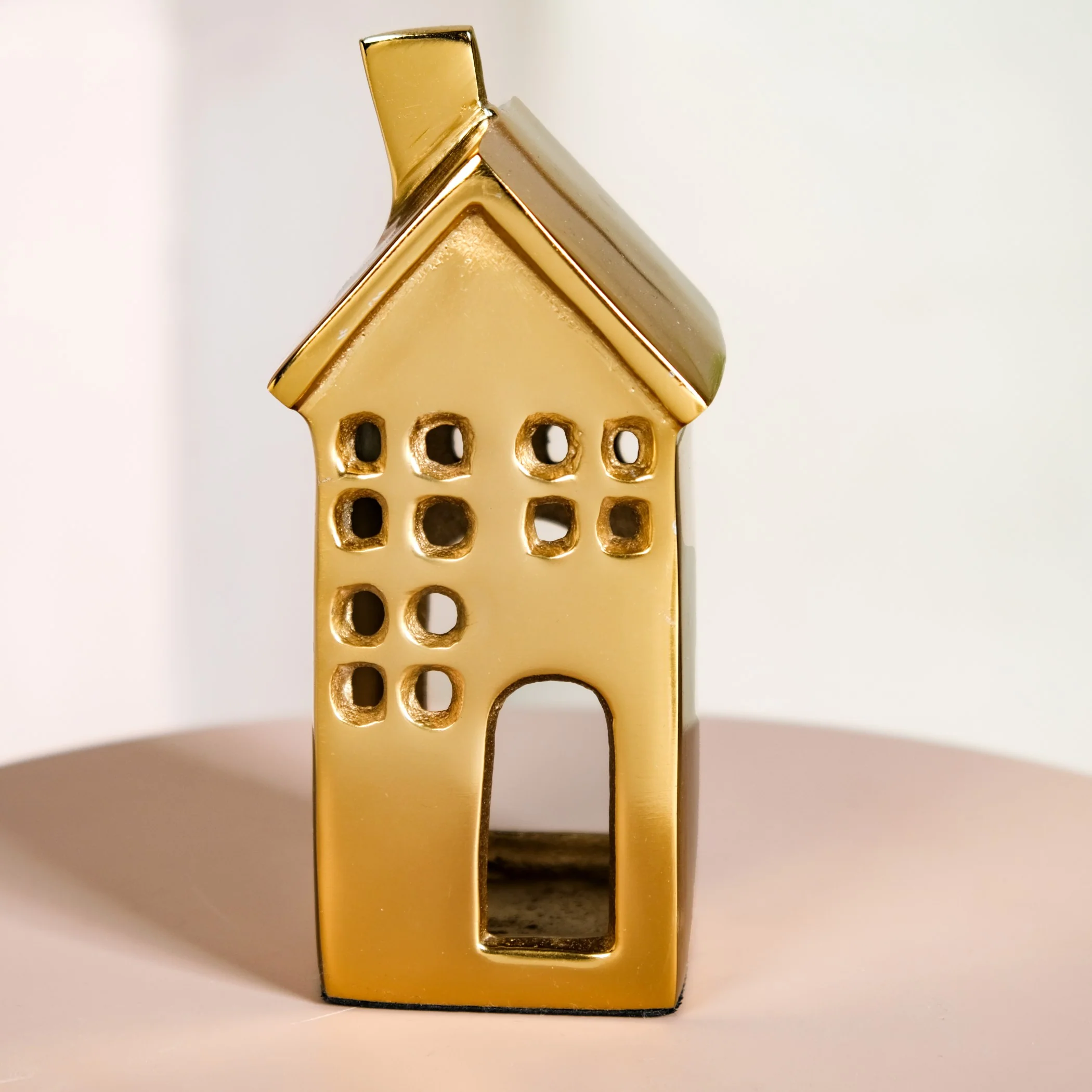Shimmer Haus Gold Candle Holder - Image 8