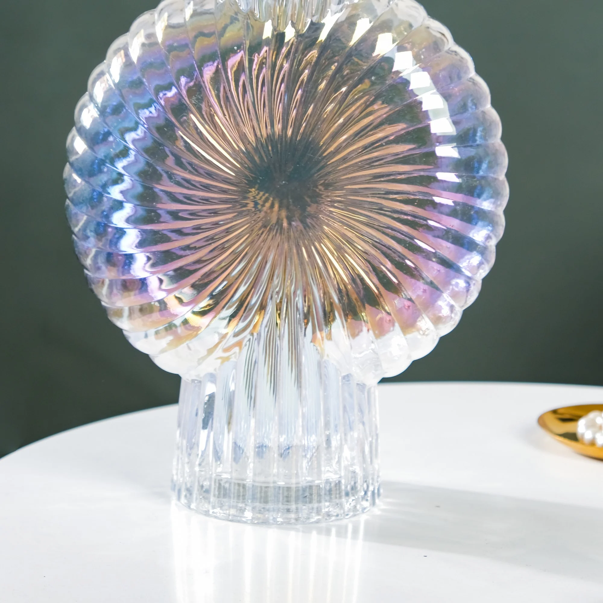 Shimmer Shell Design Glass Vase Large - Image 4