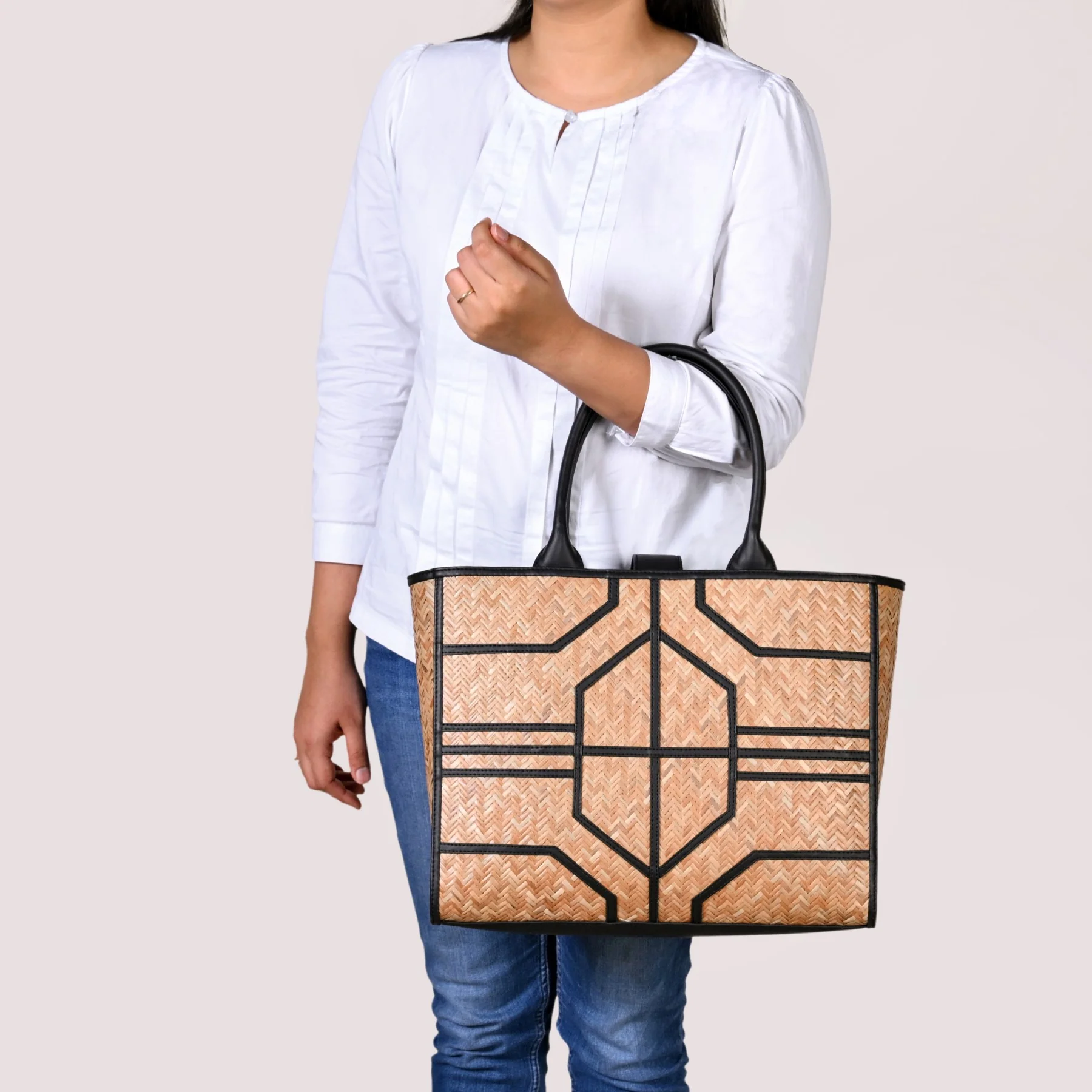 BreezeBag Carryall Black Tote - Image 2