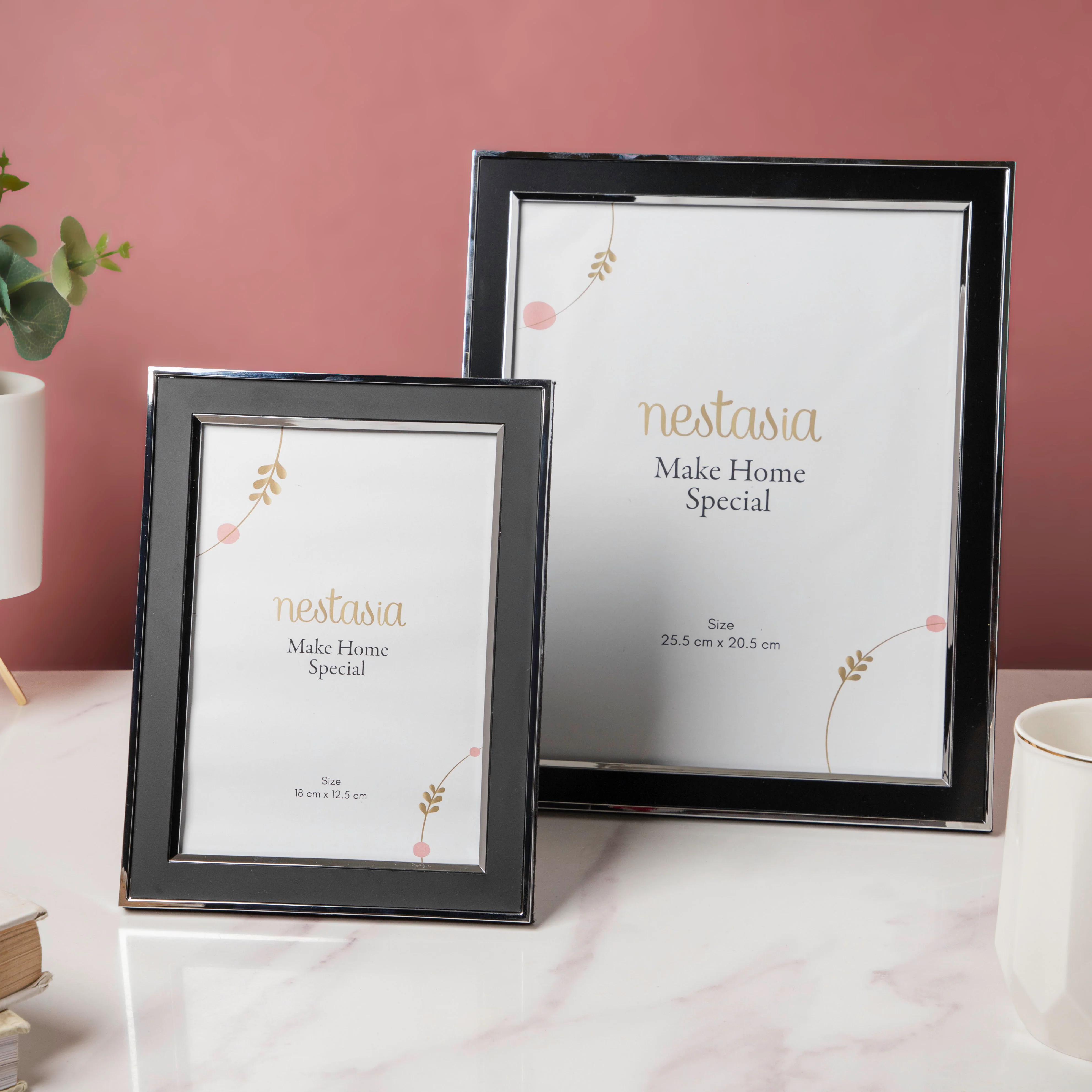 Sleek Black Photo Frame 8 Inch - Image 5