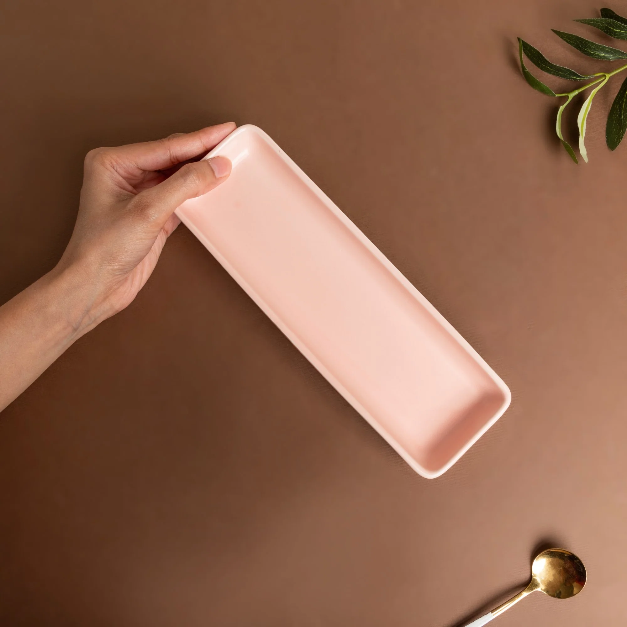 Sleek Pink Long Plate 9 Inch - Image 2
