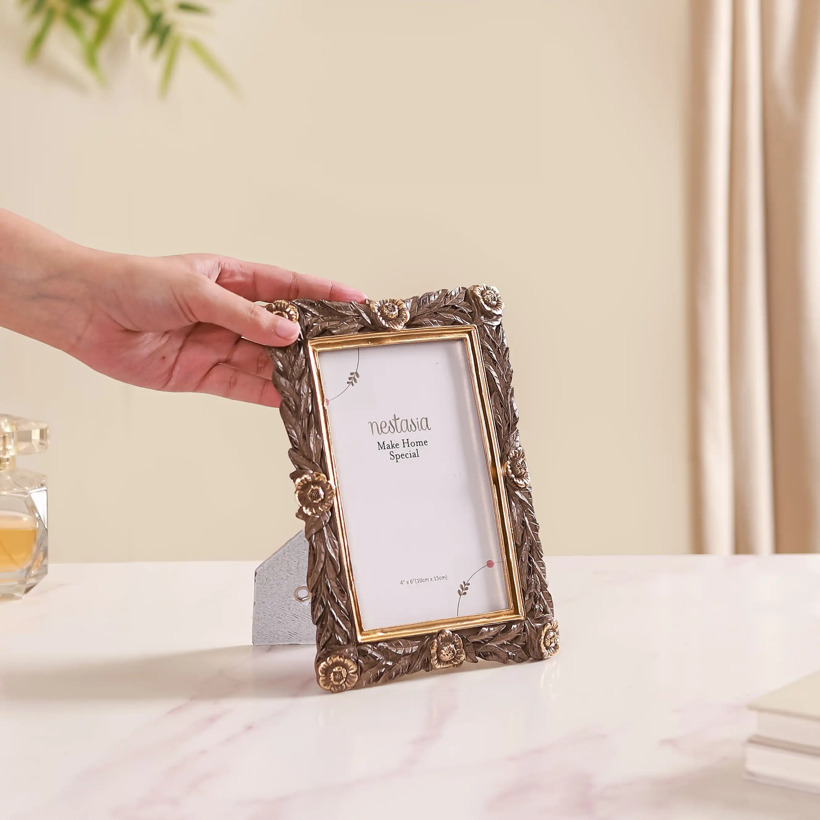 Small Victorian Photo Frame 8"x6" - Image 2