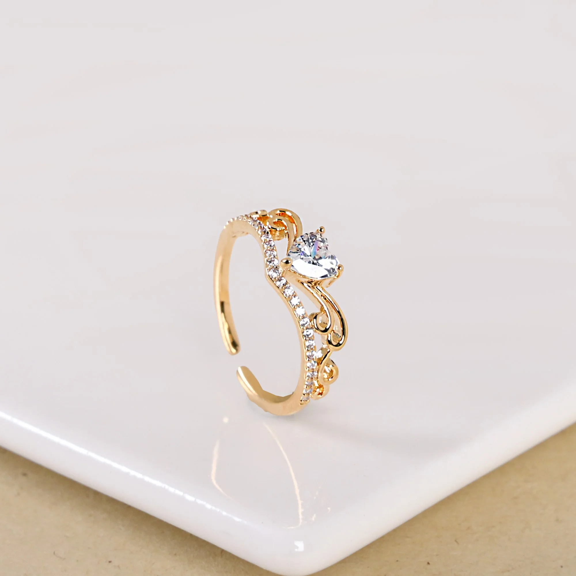 Sparkling Gold Crown Ring