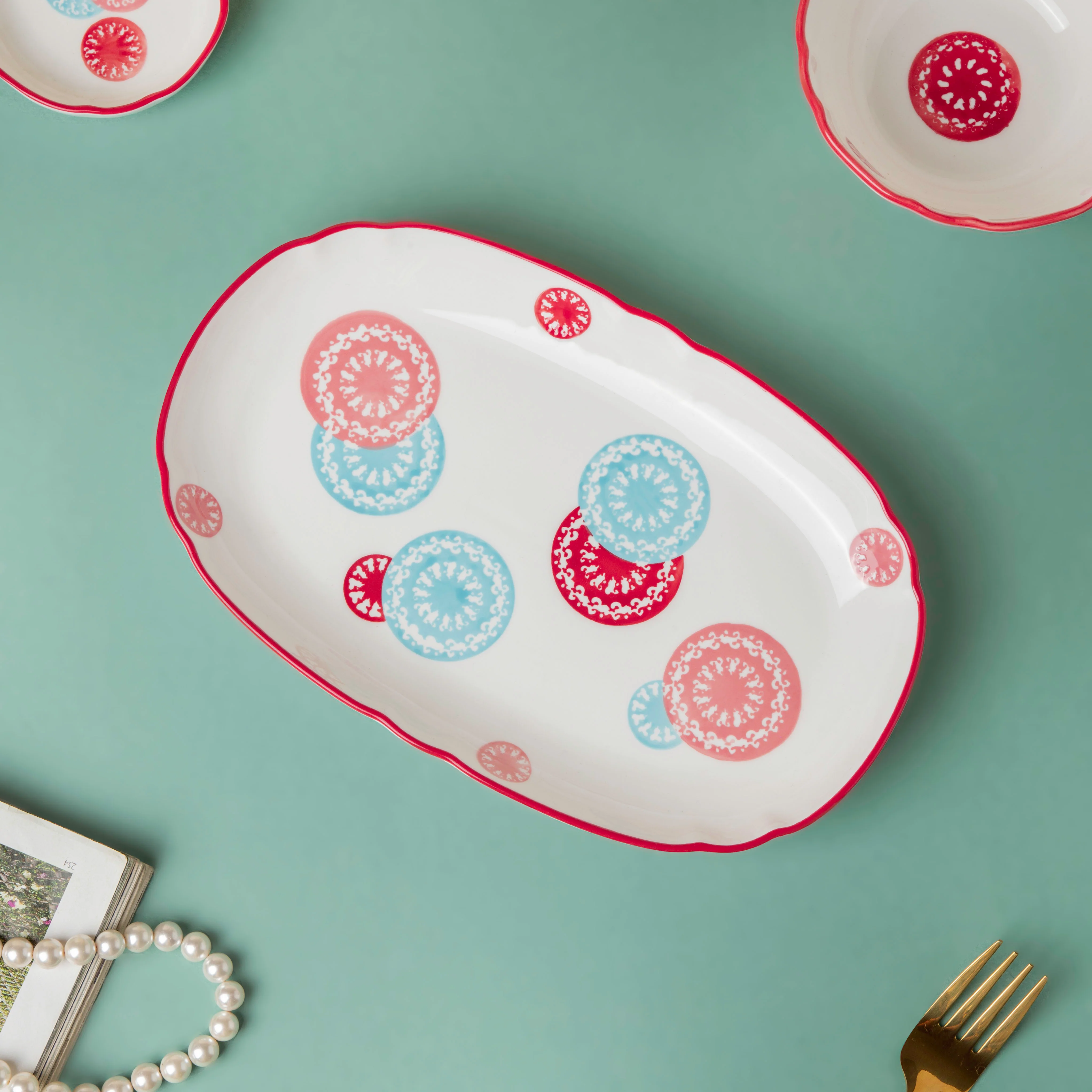 Spiral Candy White Long Plate Oval 10 inch - Image 3