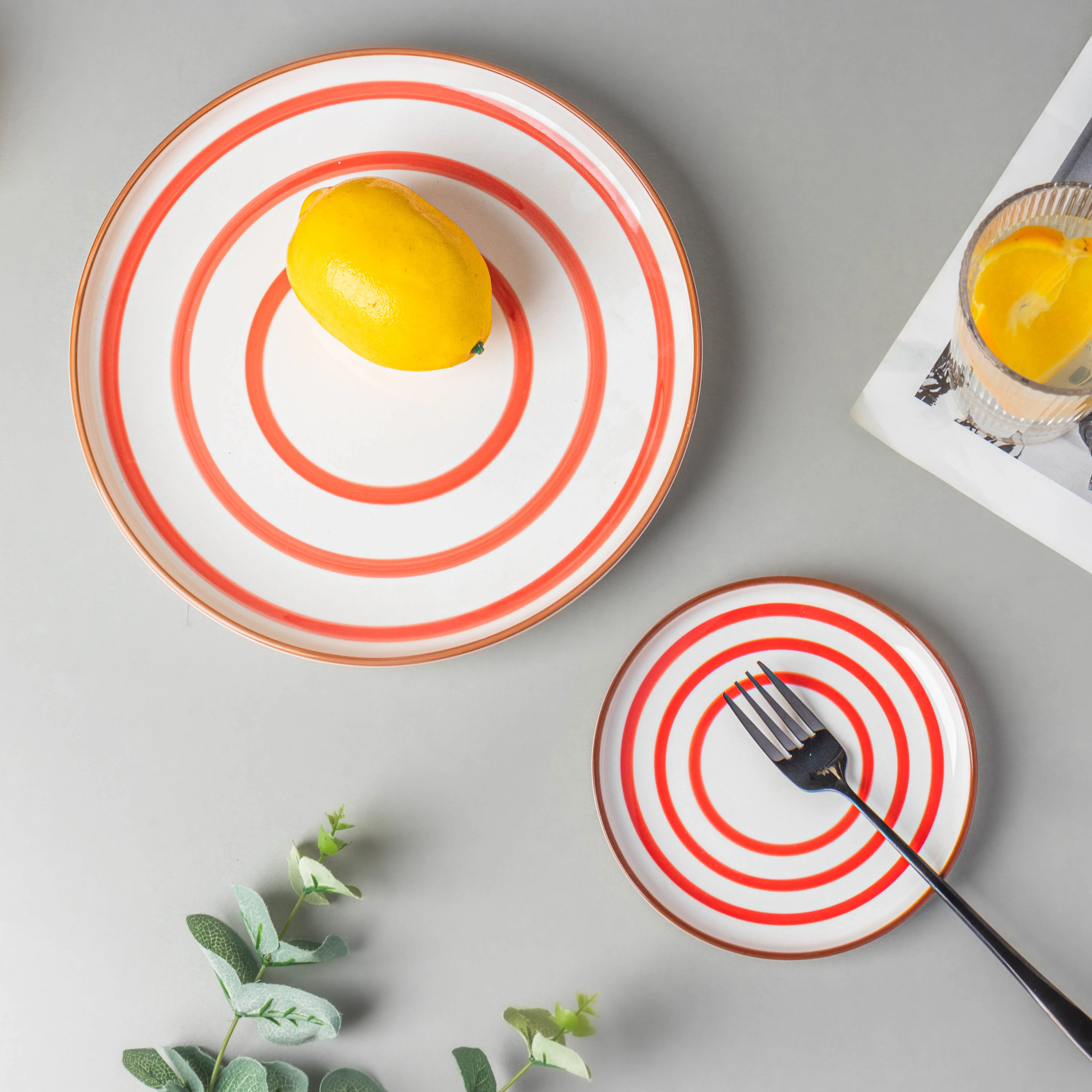 Spiral Dinner Plate Red 10 Inch - Image 3