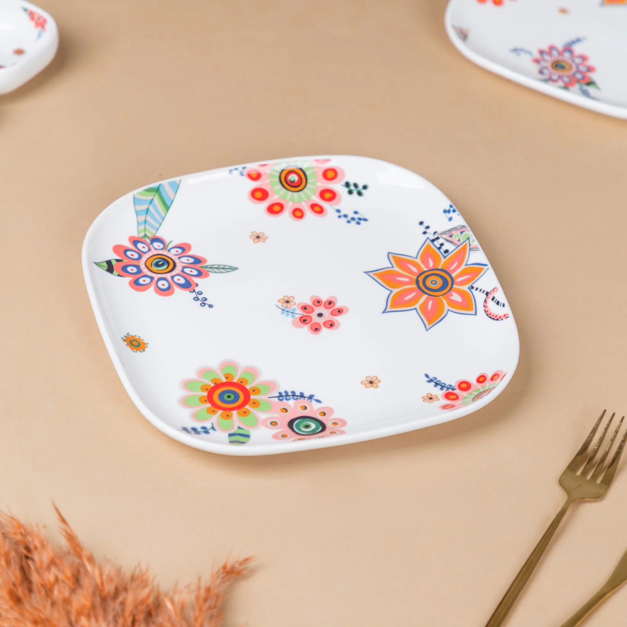Square Dinner Plate Floral - Image 5